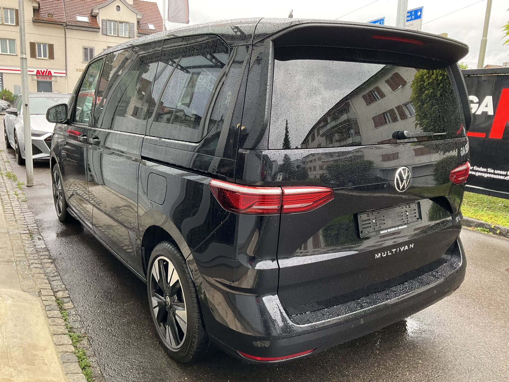 listing desktop thumbnail image 5