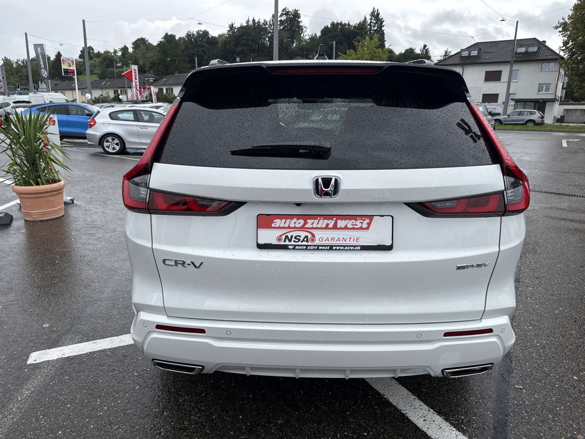 listing desktop thumbnail image 14