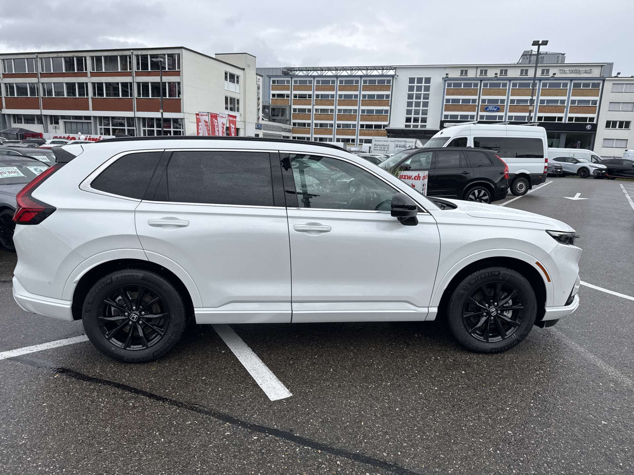 listing desktop thumbnail image 10