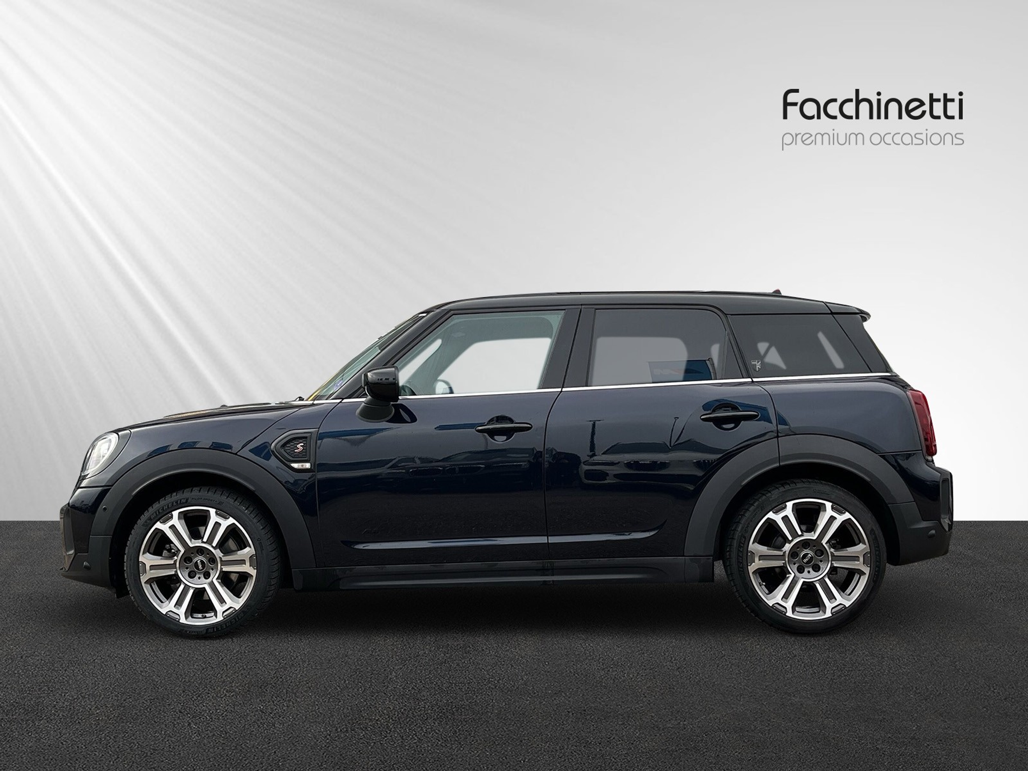 listing desktop thumbnail image 1