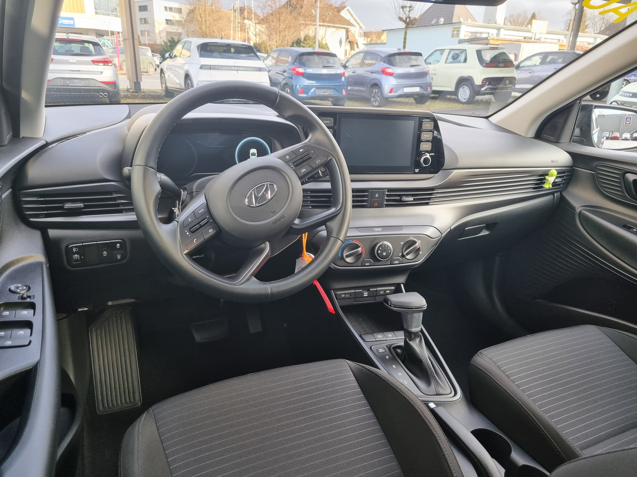 listing desktop thumbnail image 8