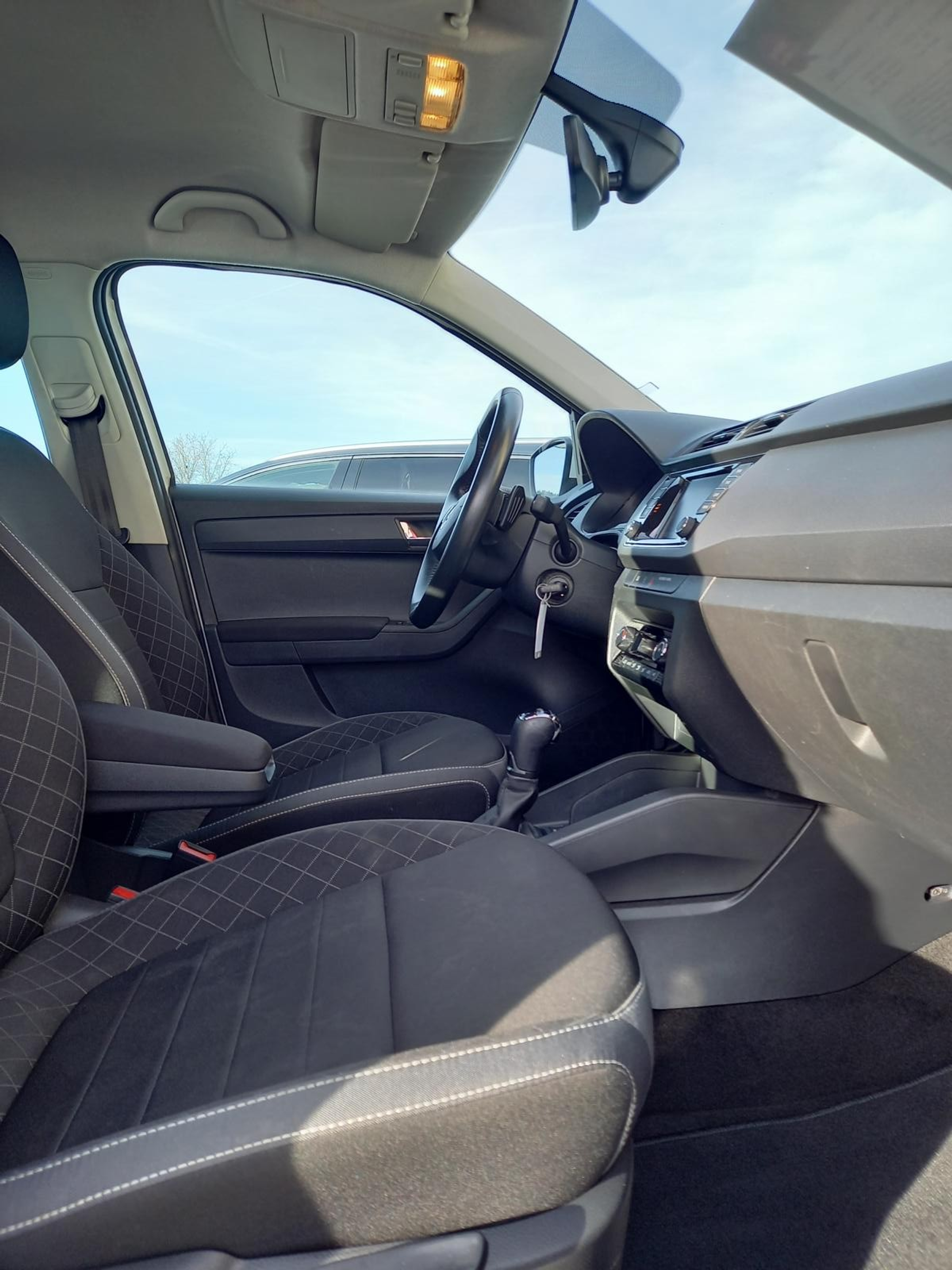 listing desktop thumbnail image 10