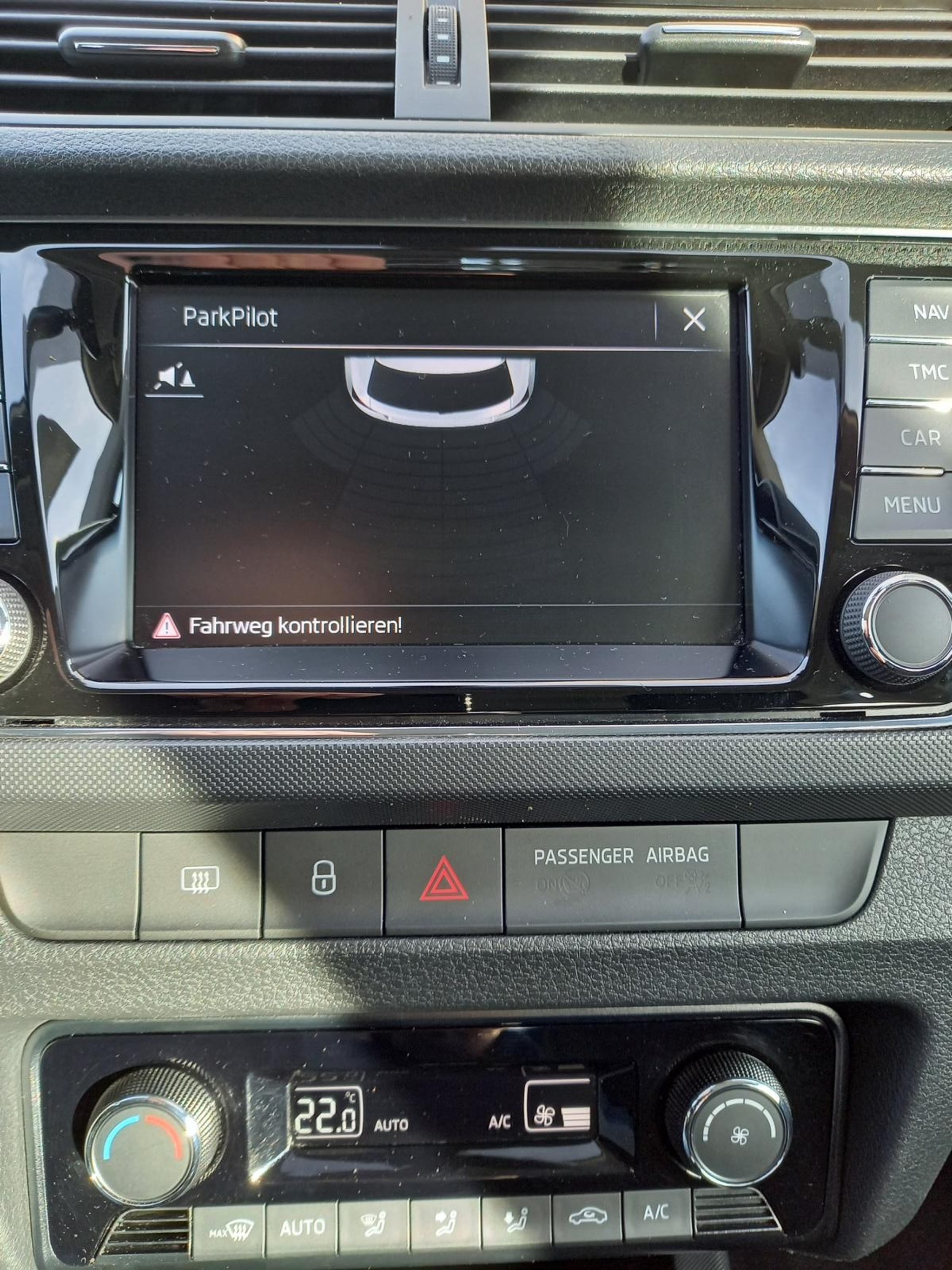 listing desktop thumbnail image 8