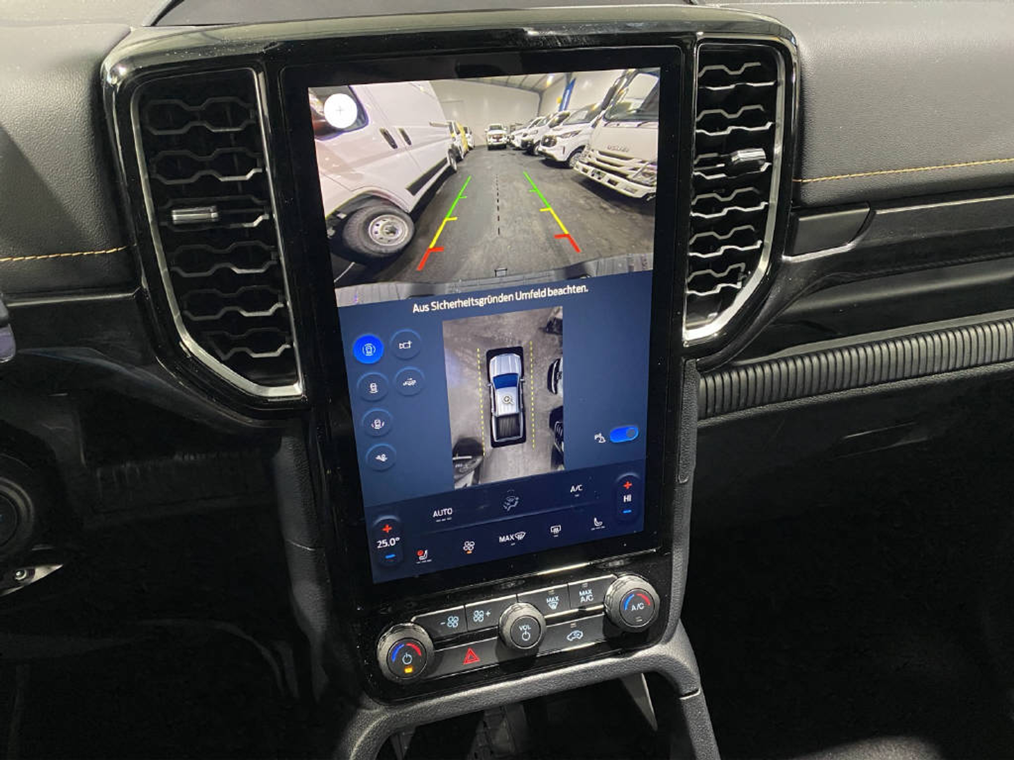 listing desktop thumbnail image 11