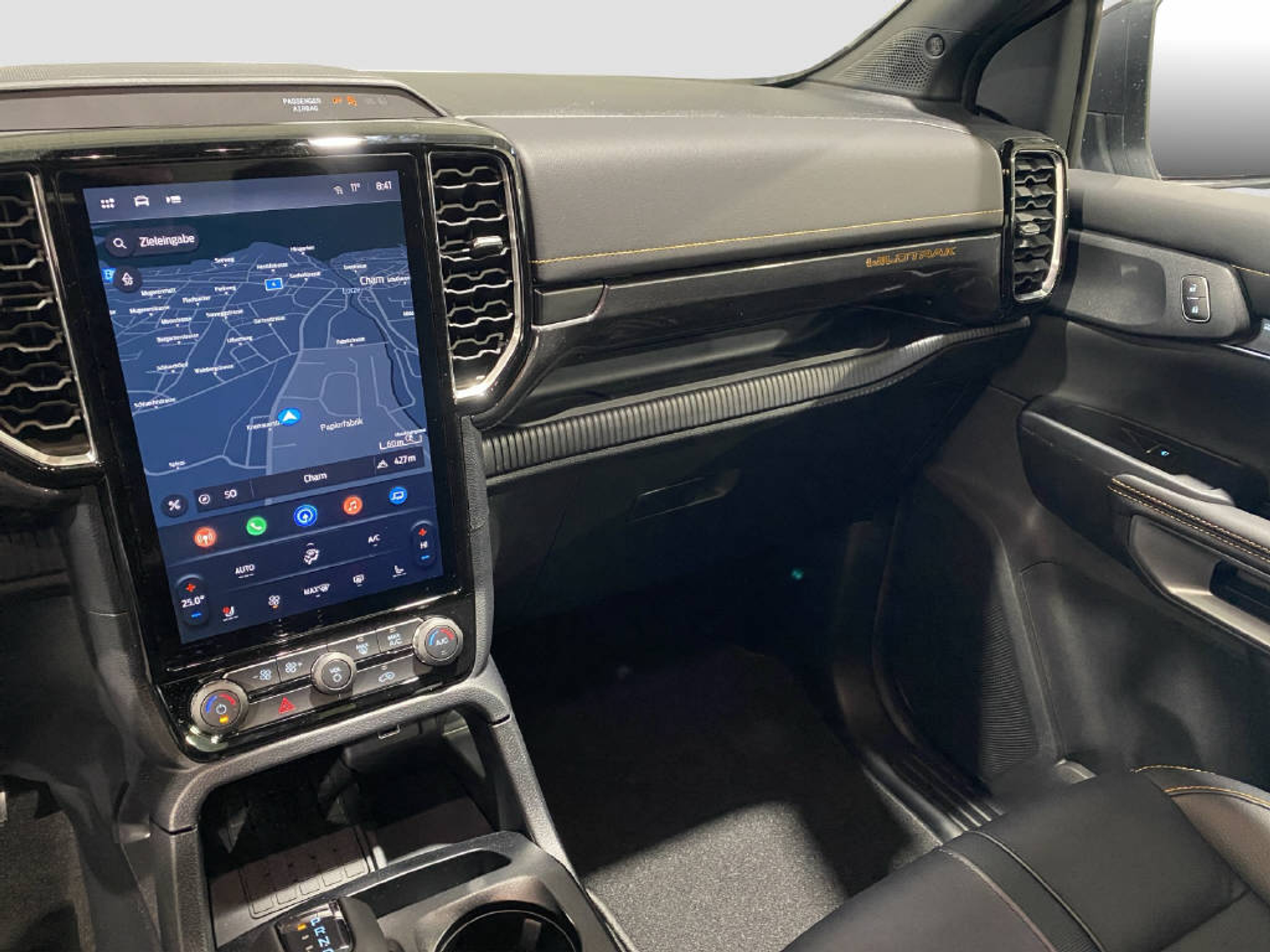 listing desktop thumbnail image 10