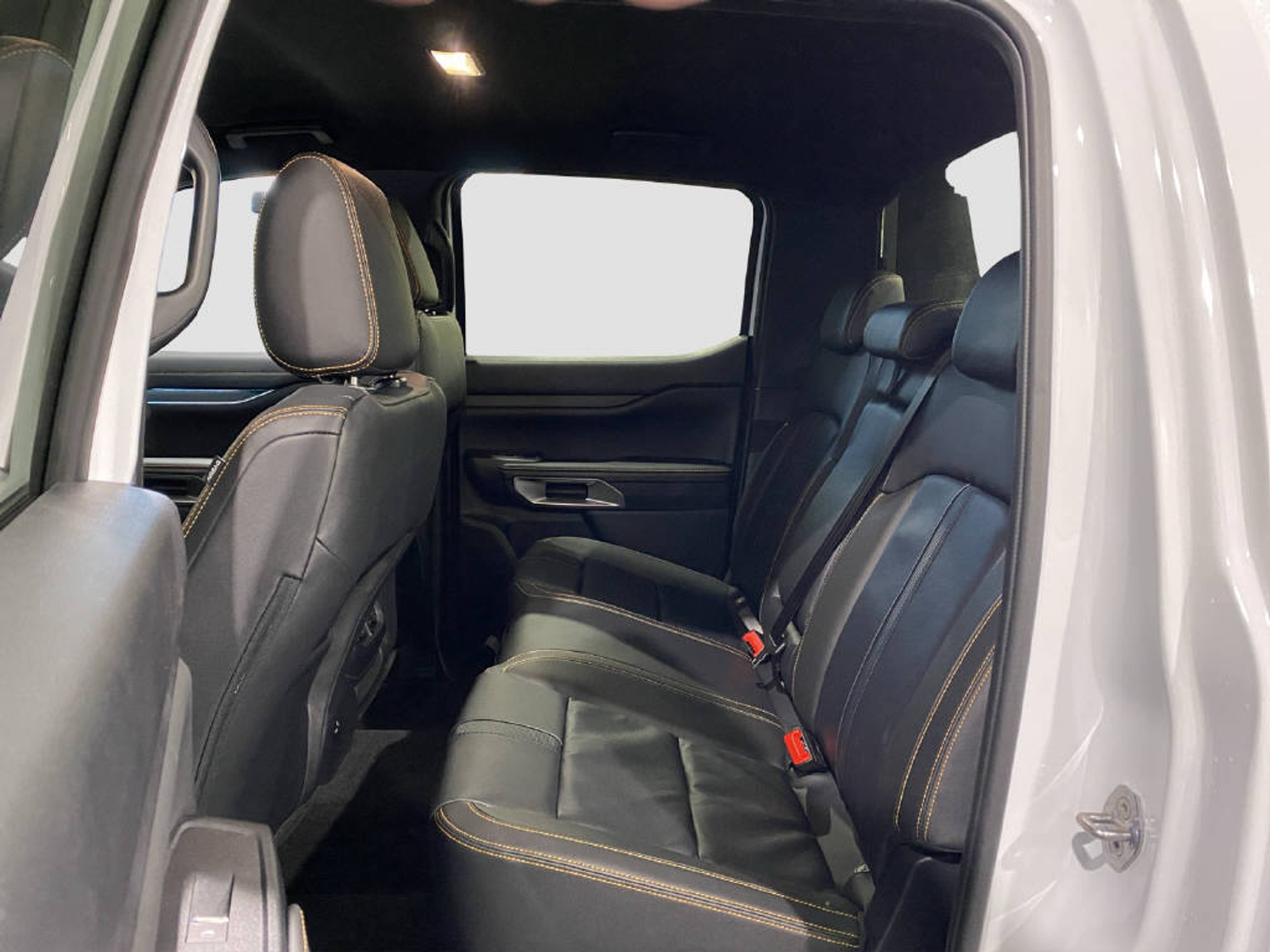 listing desktop thumbnail image 13