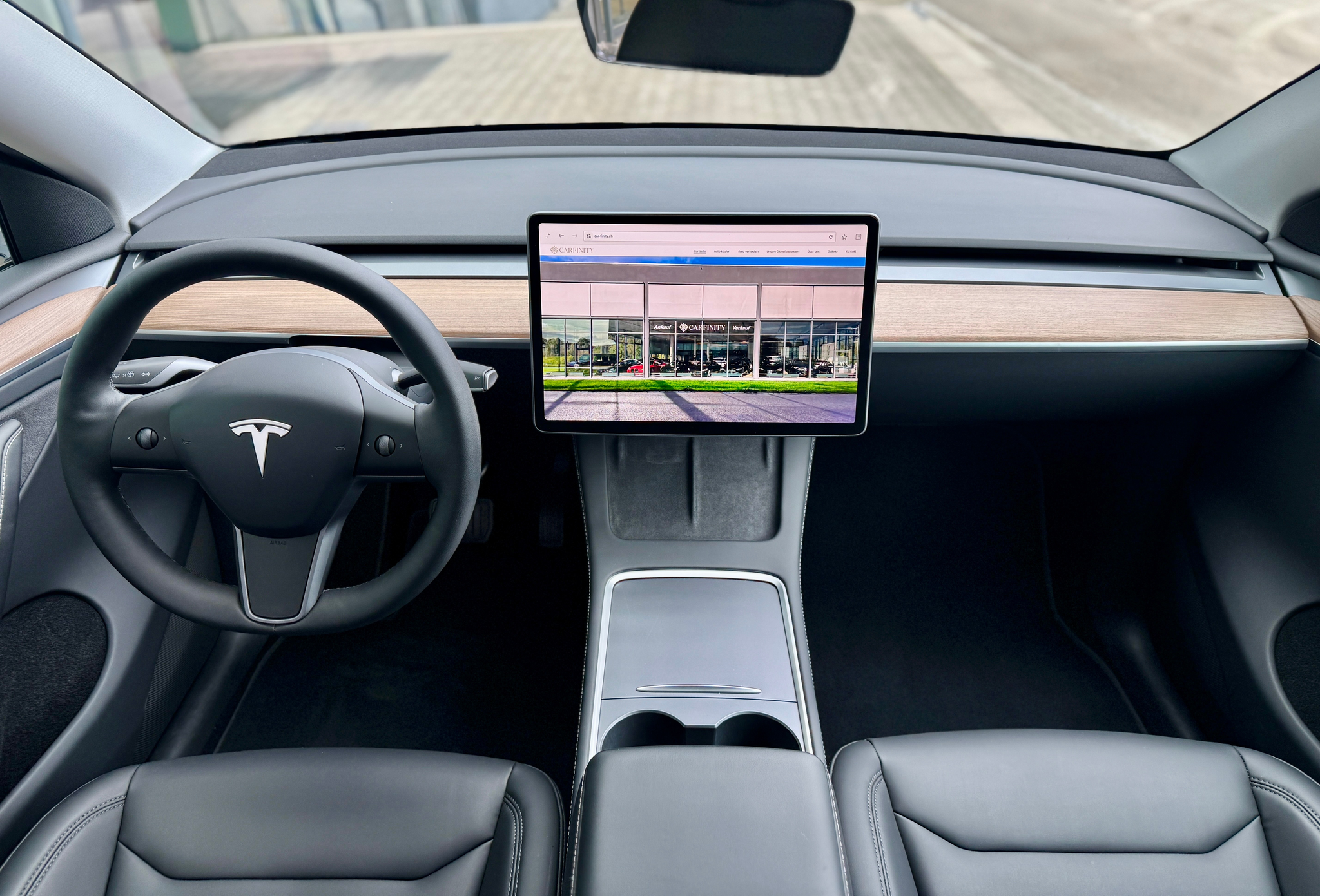 listing desktop thumbnail image 6