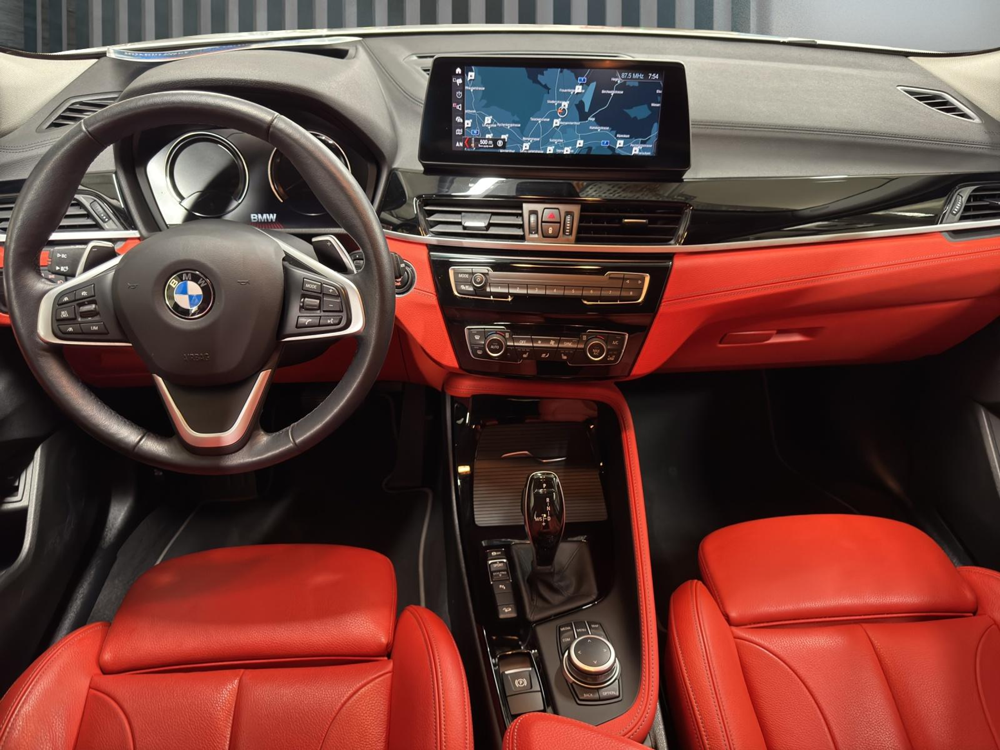 listing desktop thumbnail image 9