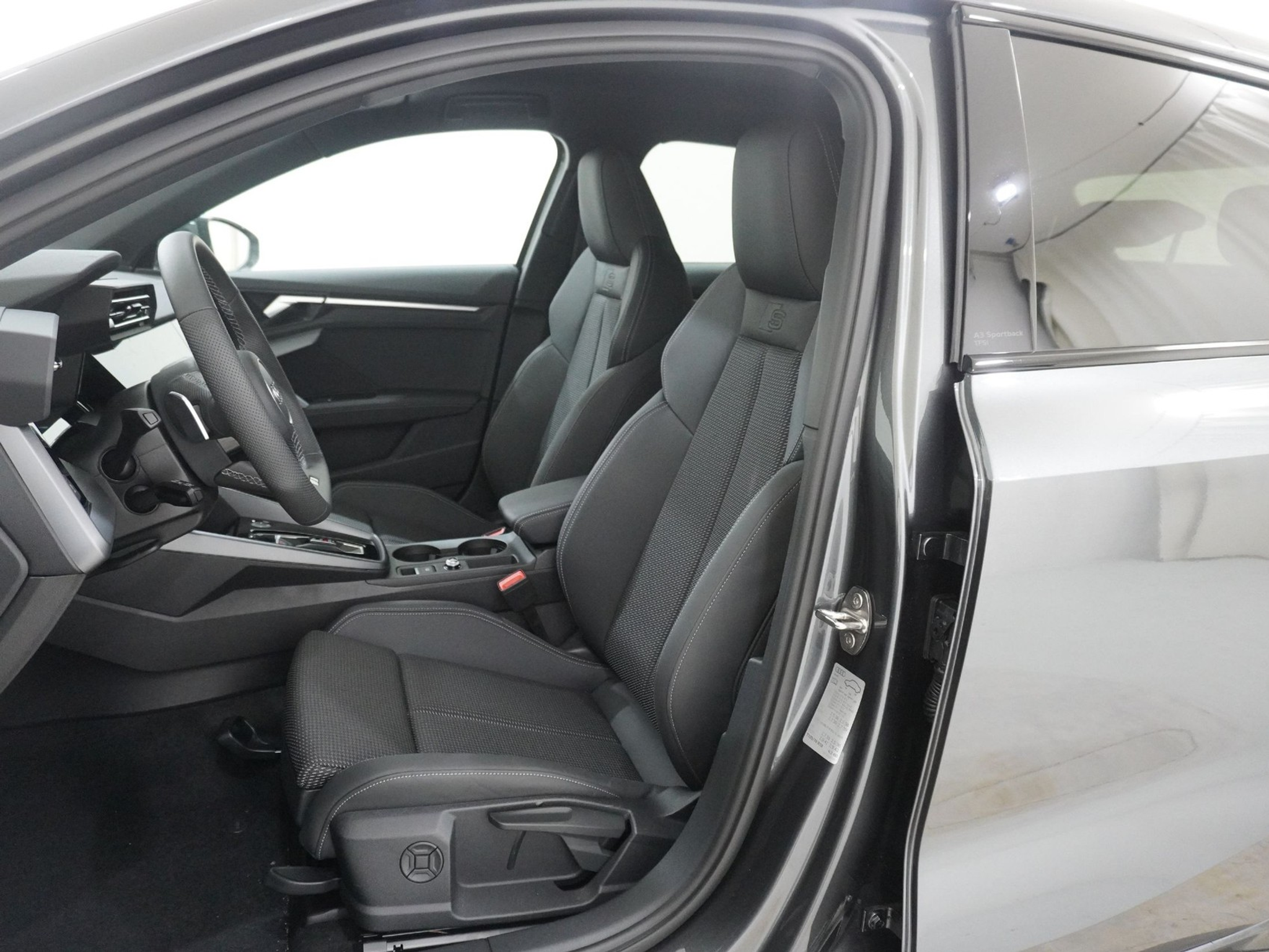 listing desktop thumbnail image 11