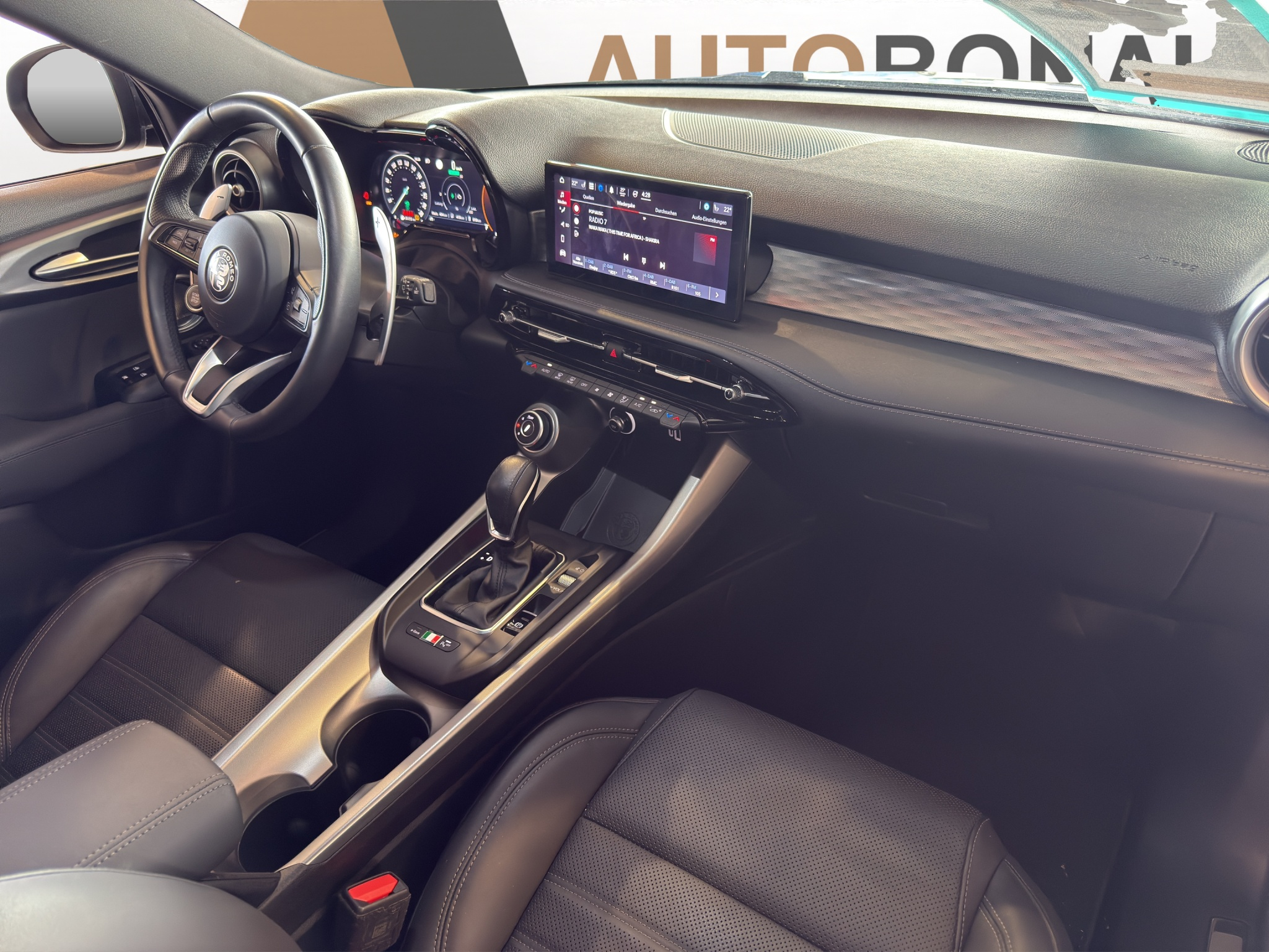 listing desktop thumbnail image 10