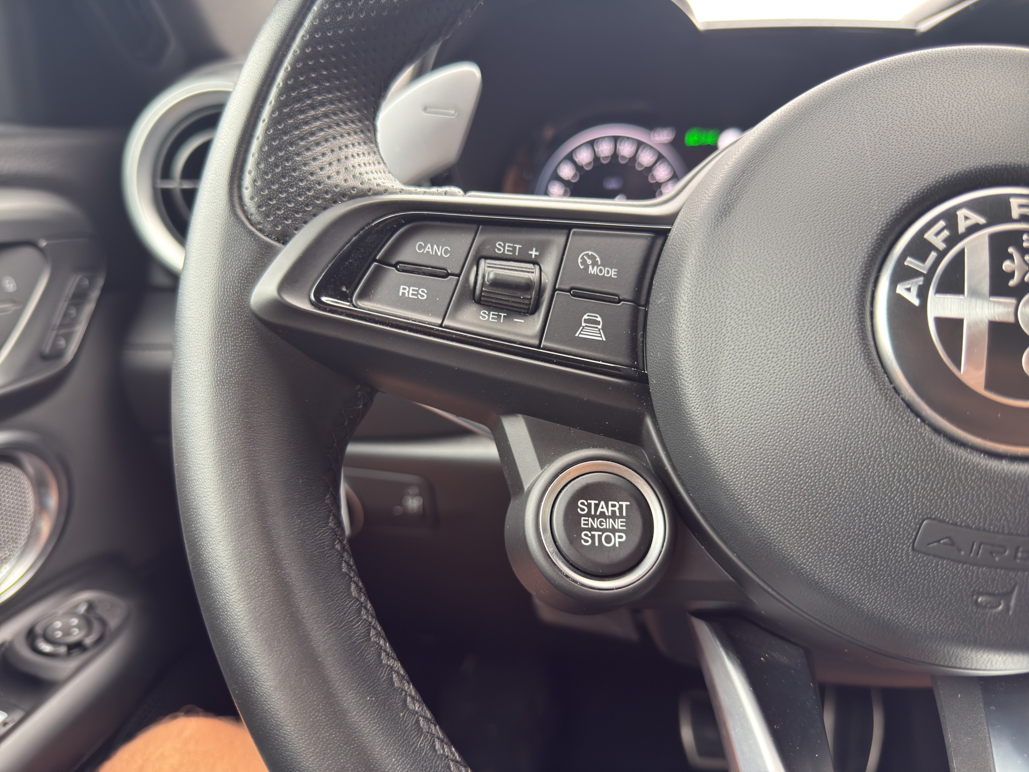 listing desktop thumbnail image 27