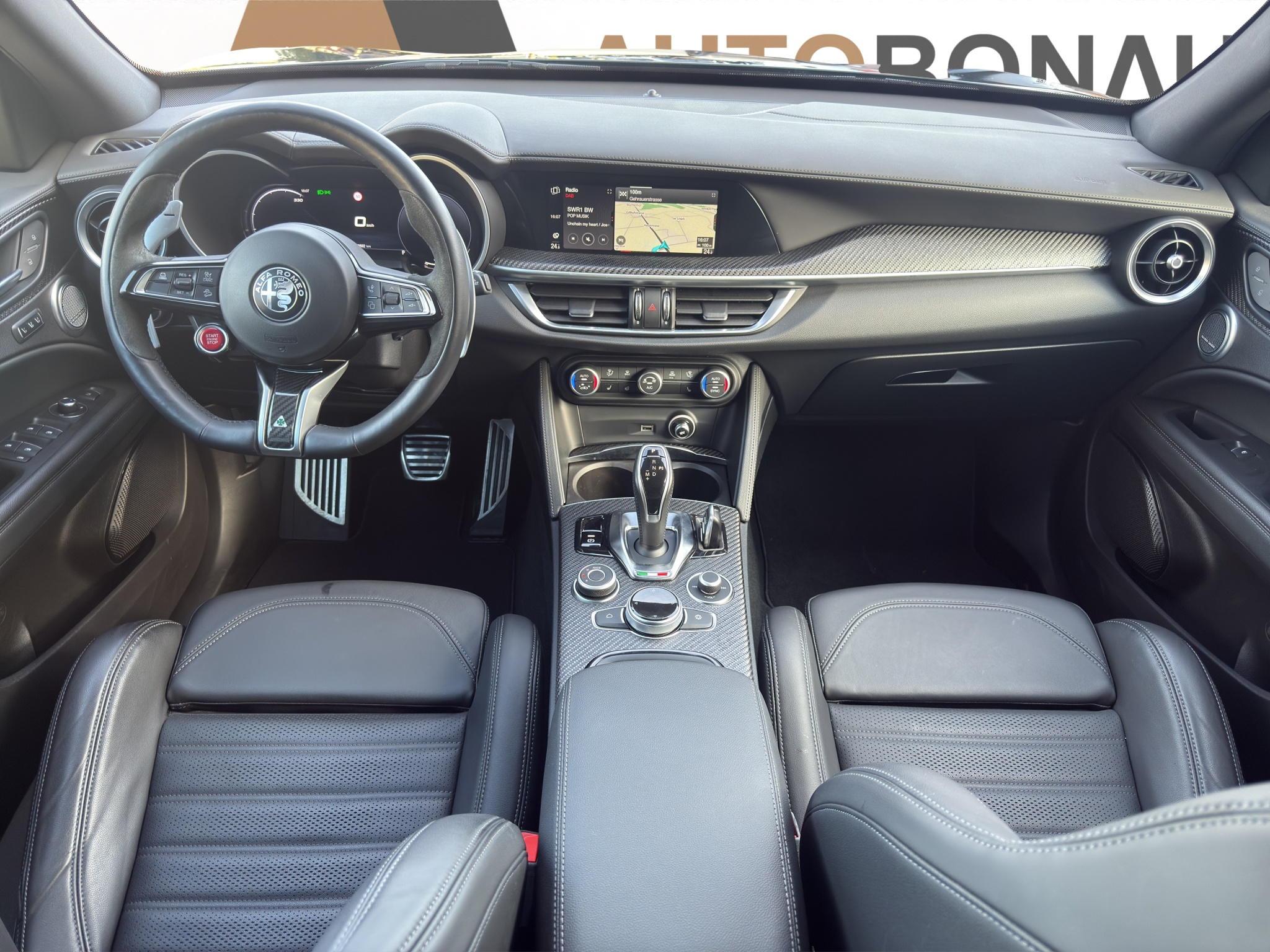 listing desktop thumbnail image 9