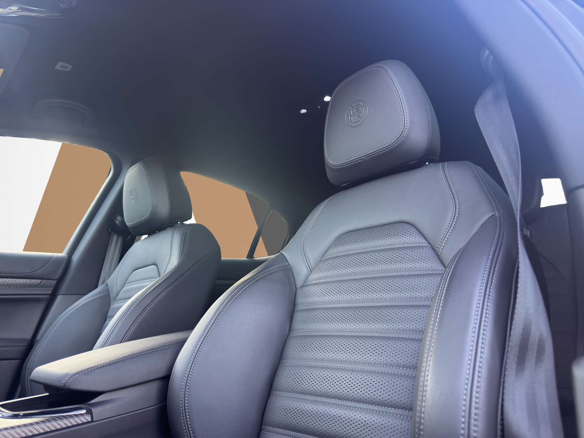 listing desktop thumbnail image 19