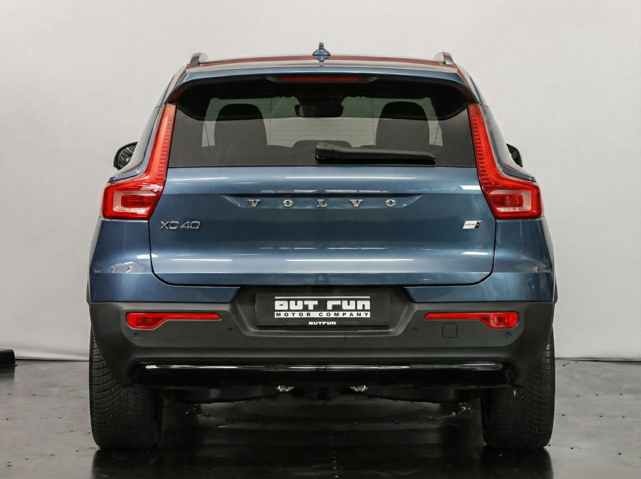 listing desktop thumbnail image 3