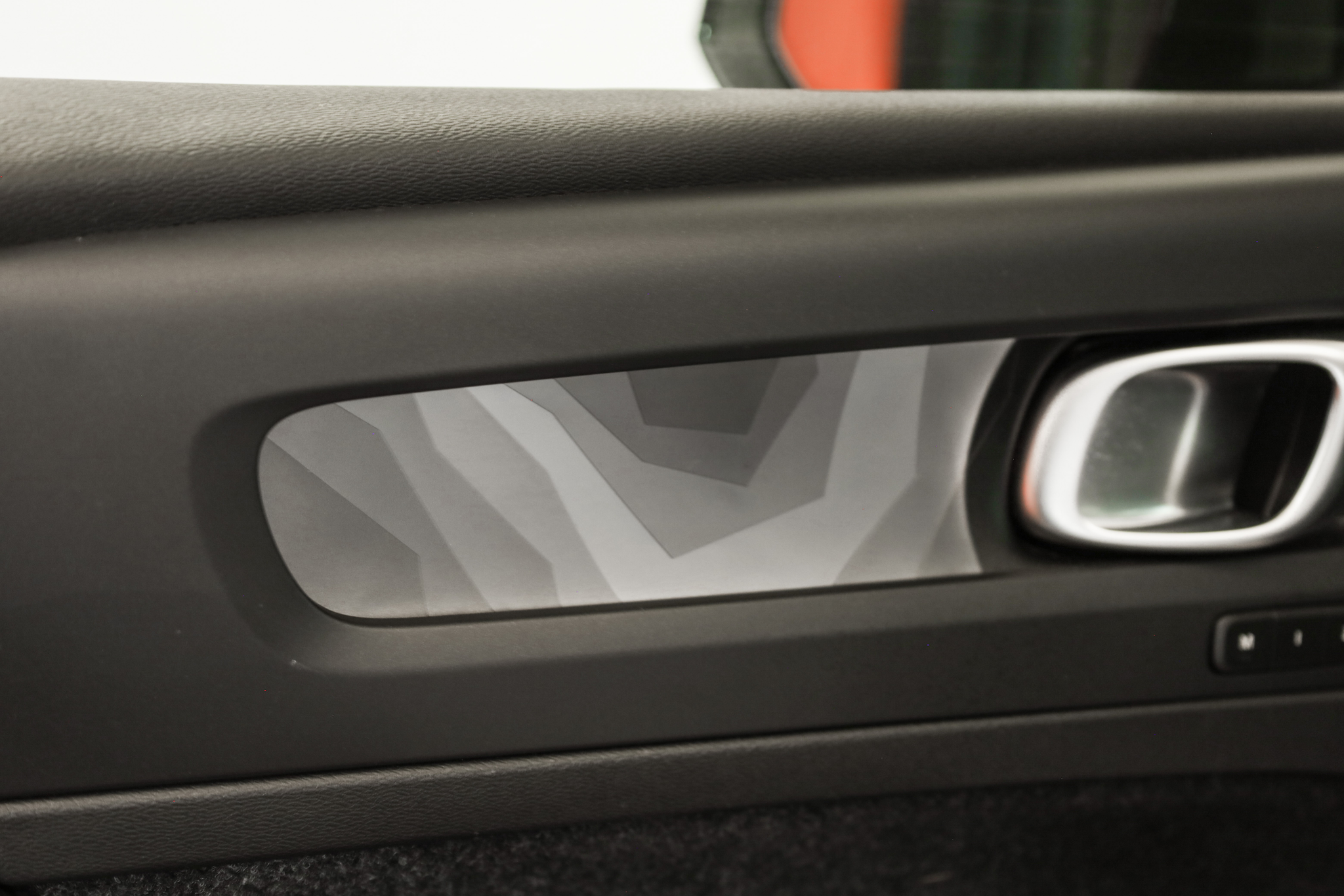 listing desktop thumbnail image 12