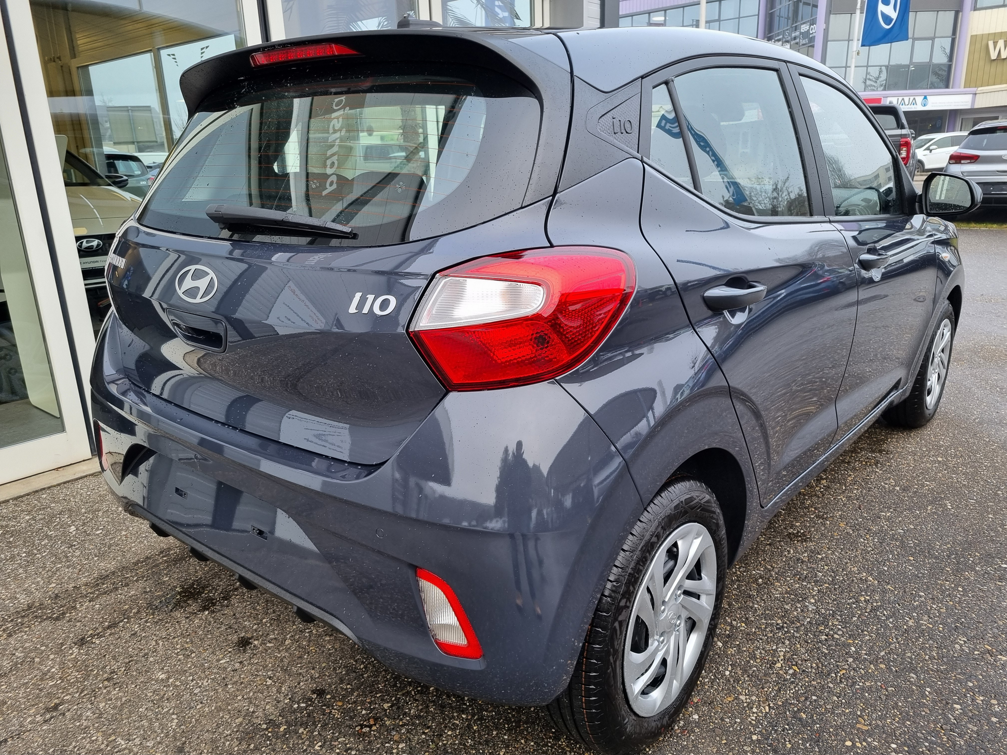 listing desktop thumbnail image 5