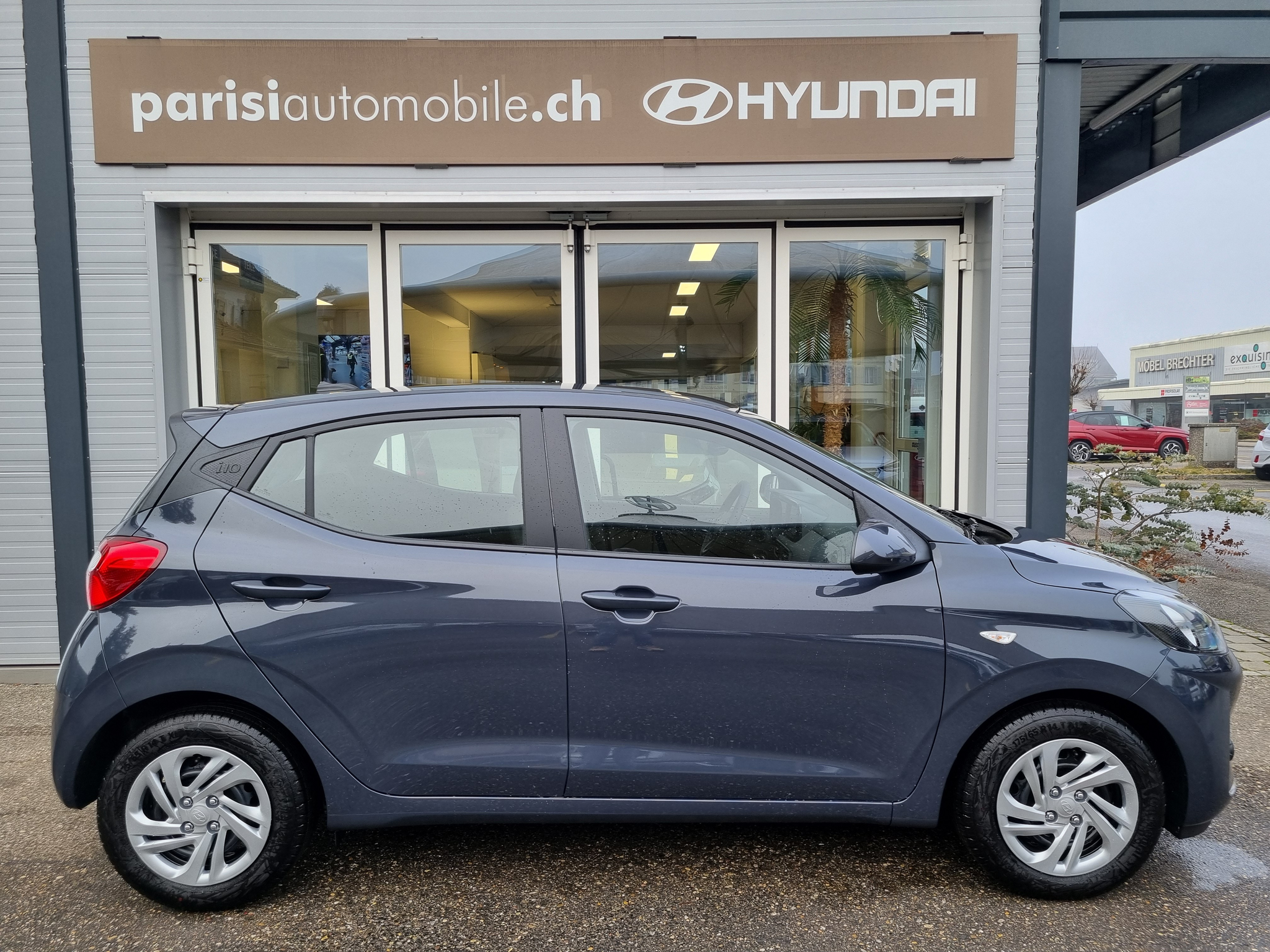 listing desktop thumbnail image 4