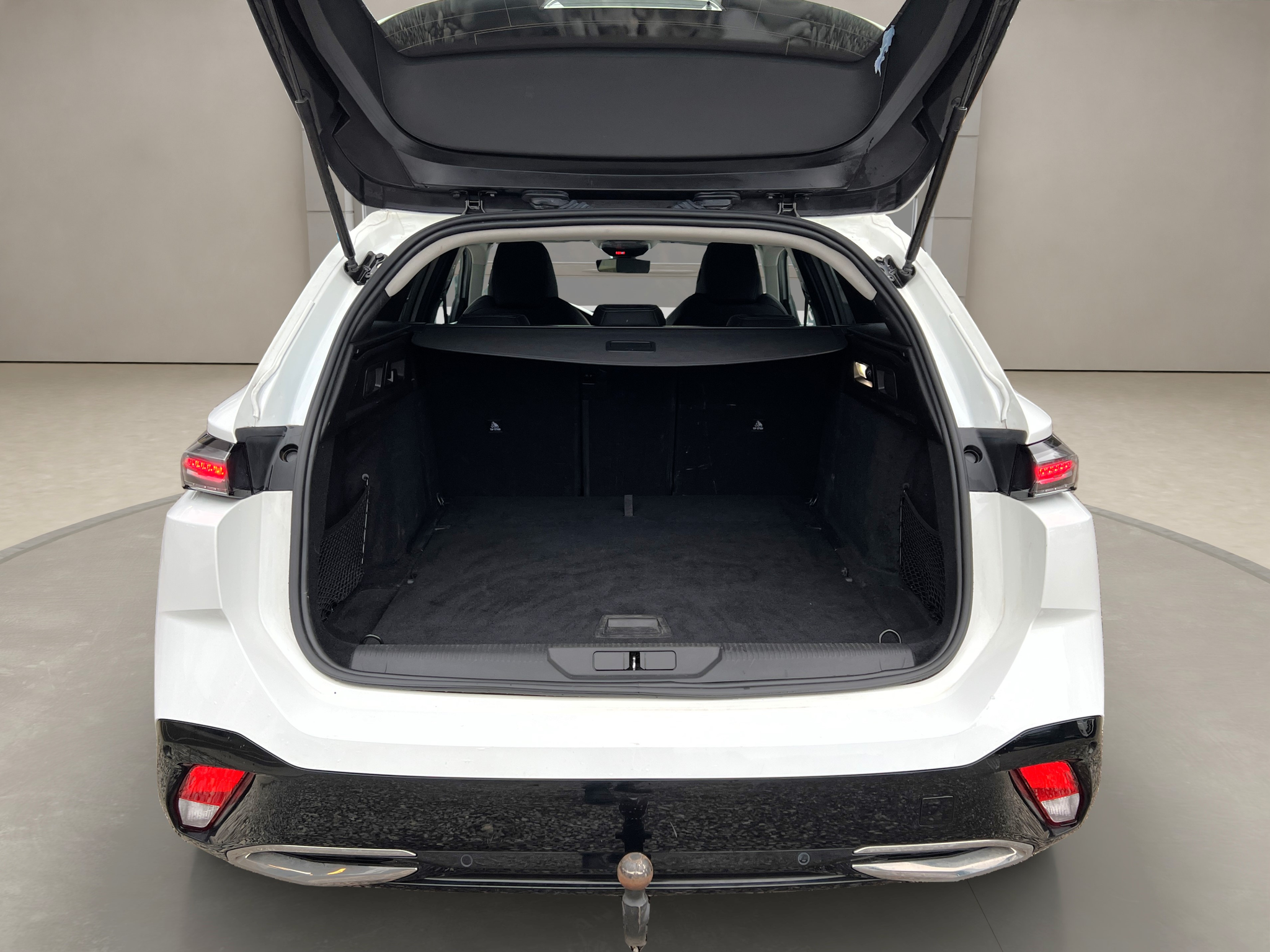 listing desktop thumbnail image 14