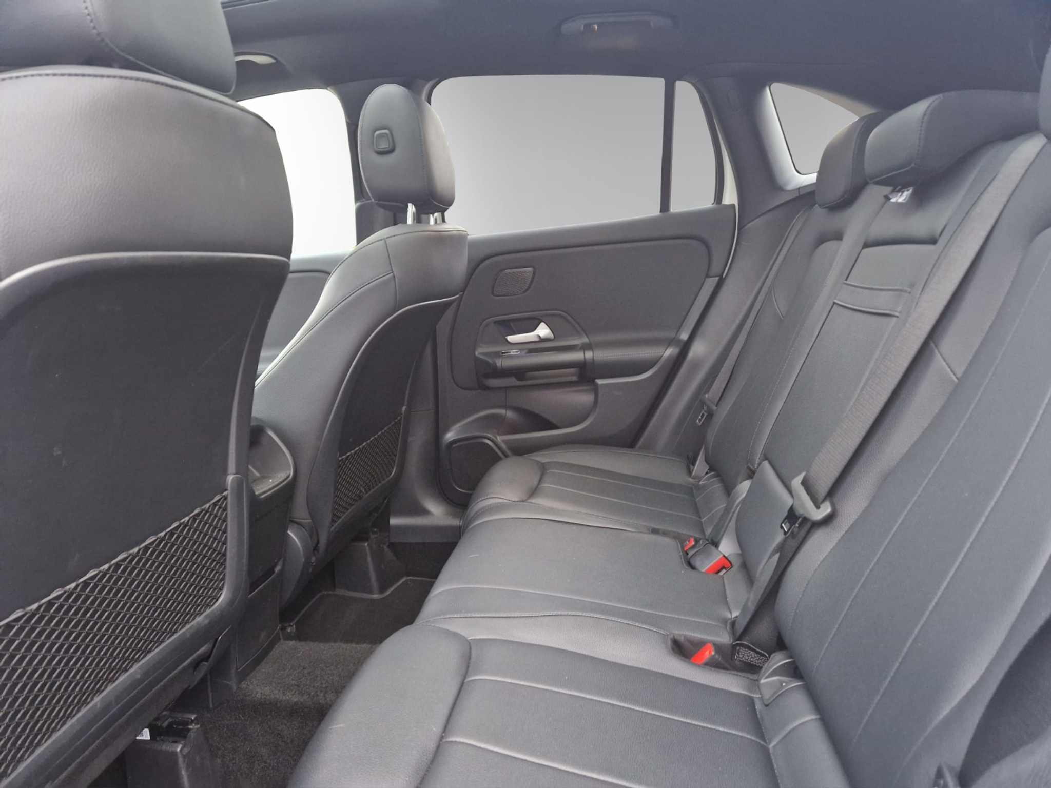 listing desktop thumbnail image 9