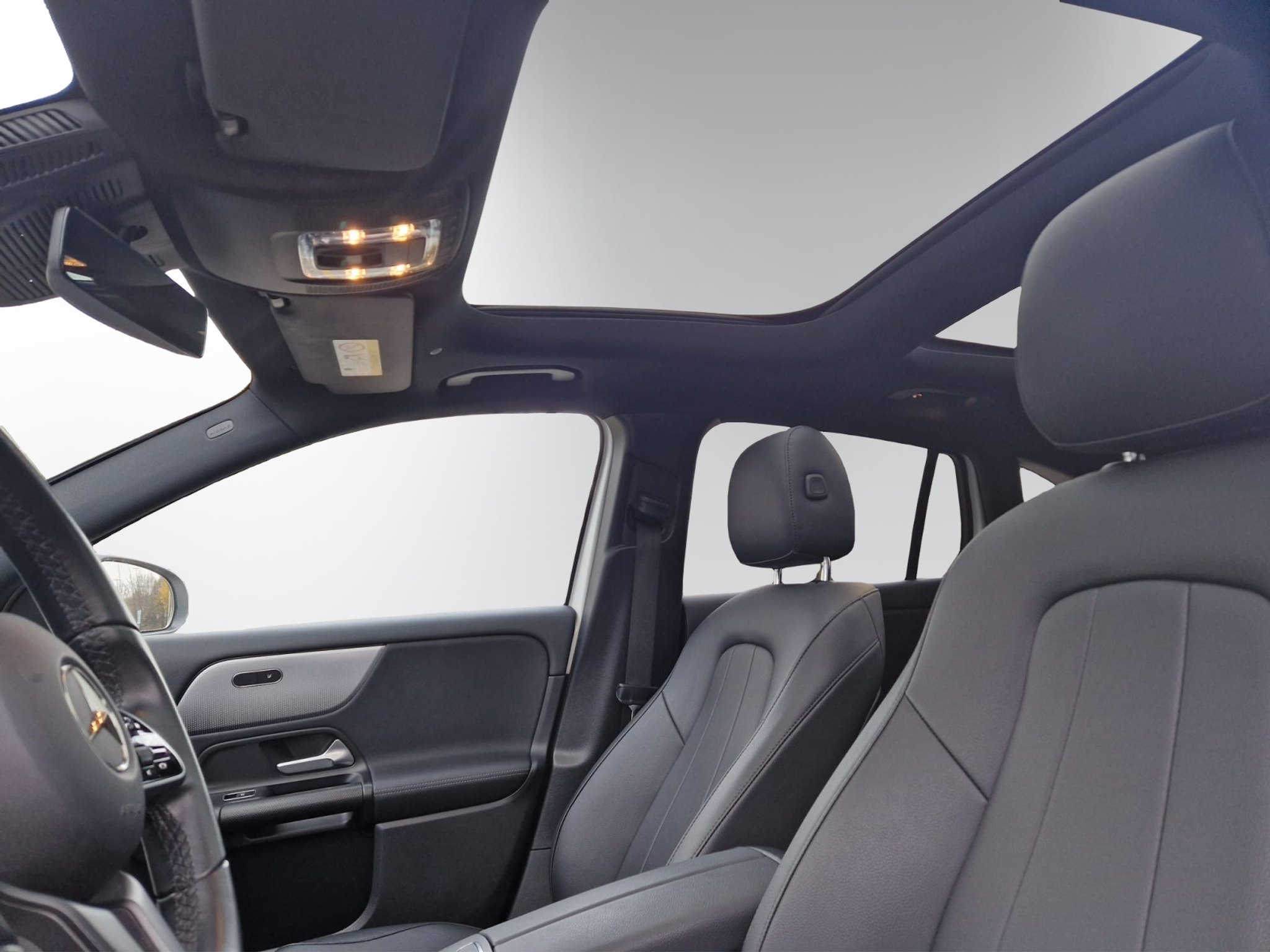 listing desktop thumbnail image 4