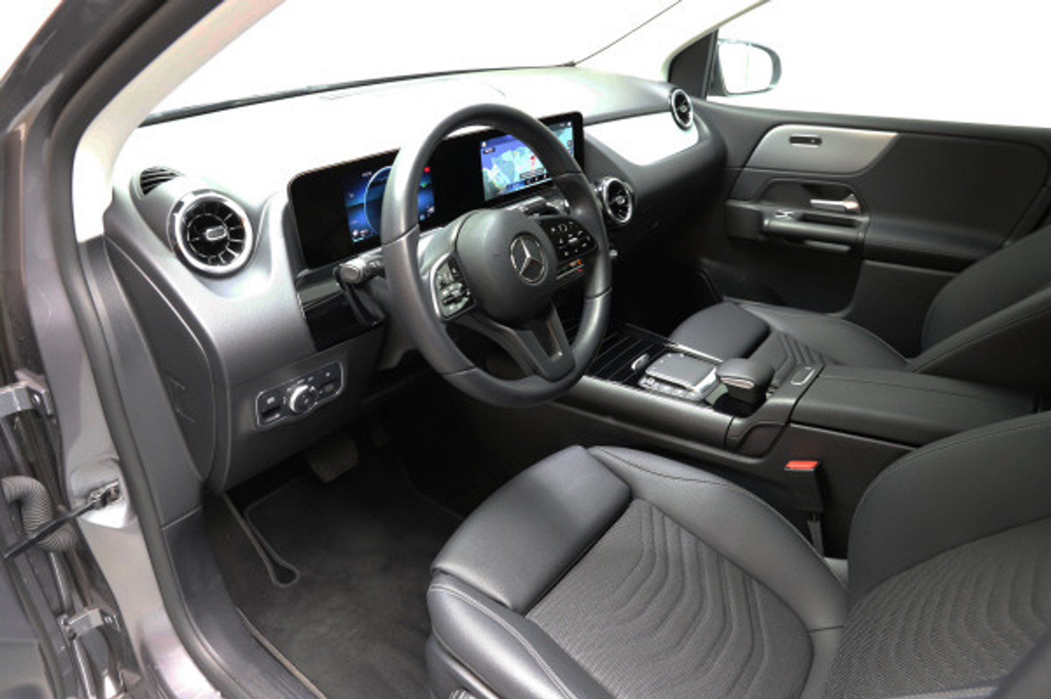 listing desktop thumbnail image 7