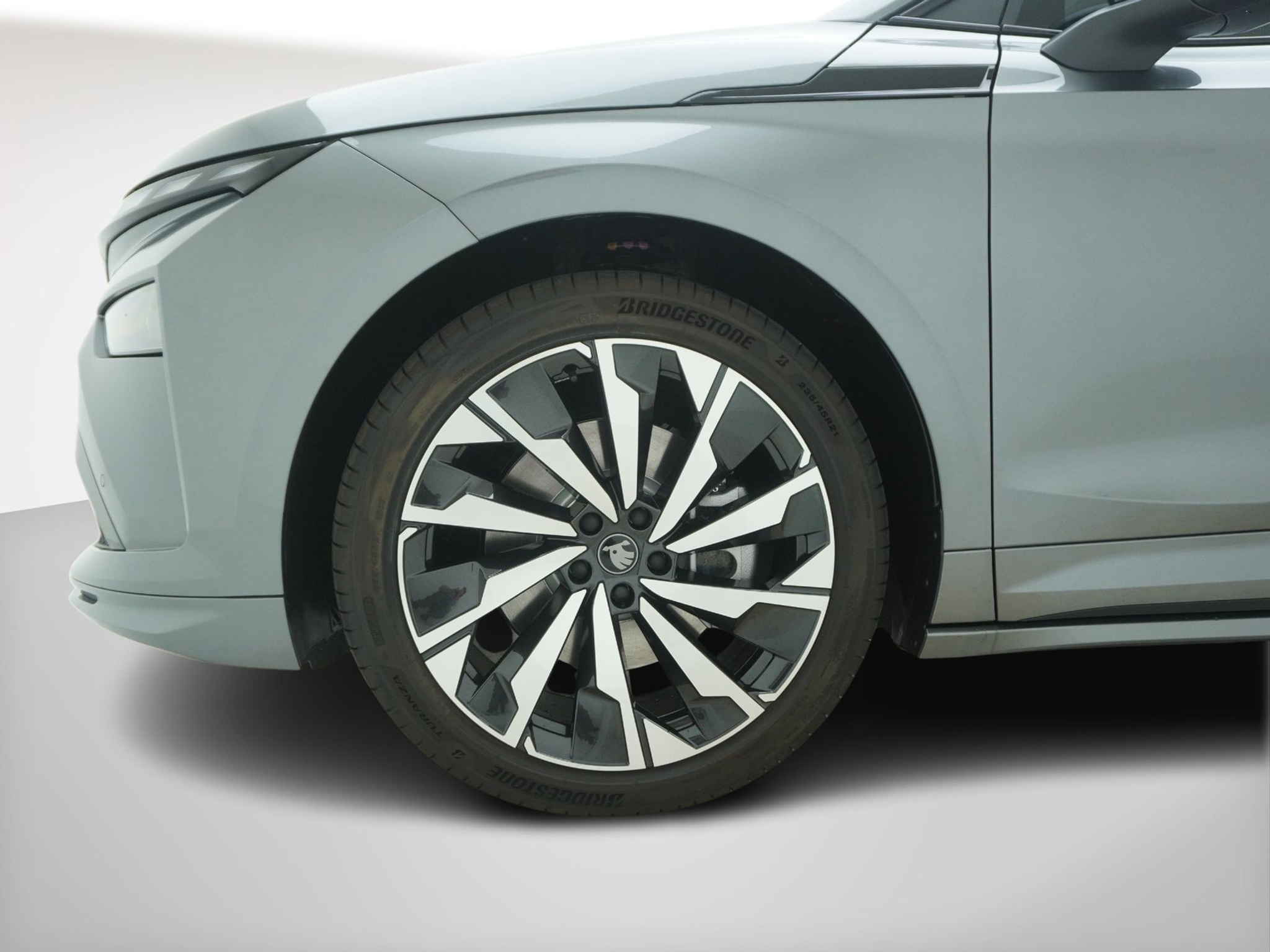 listing desktop thumbnail image 10