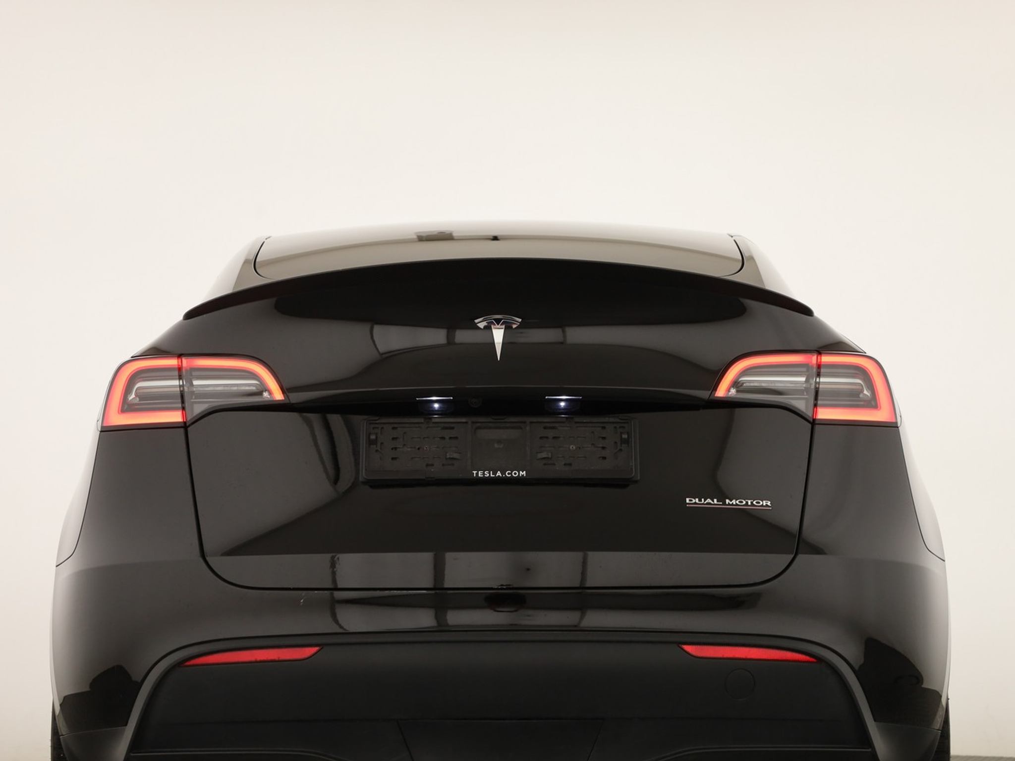 listing desktop thumbnail image 3