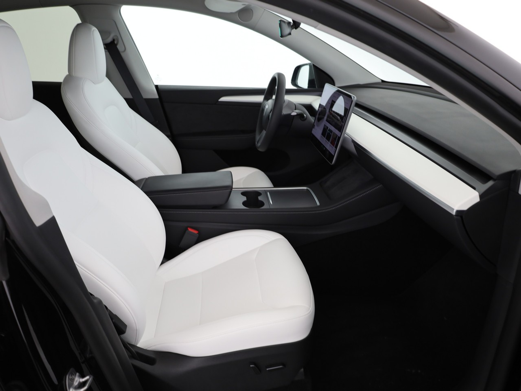 listing desktop thumbnail image 9