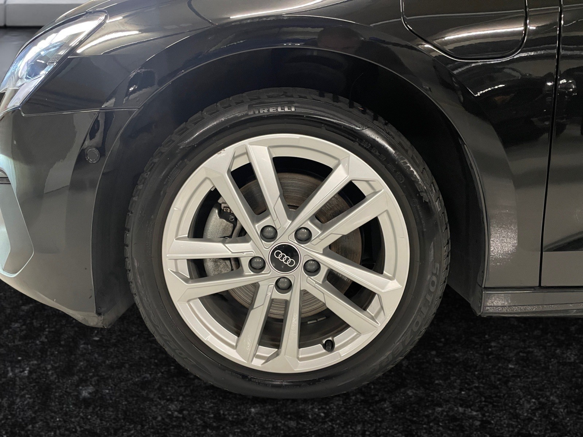 listing desktop thumbnail image 16