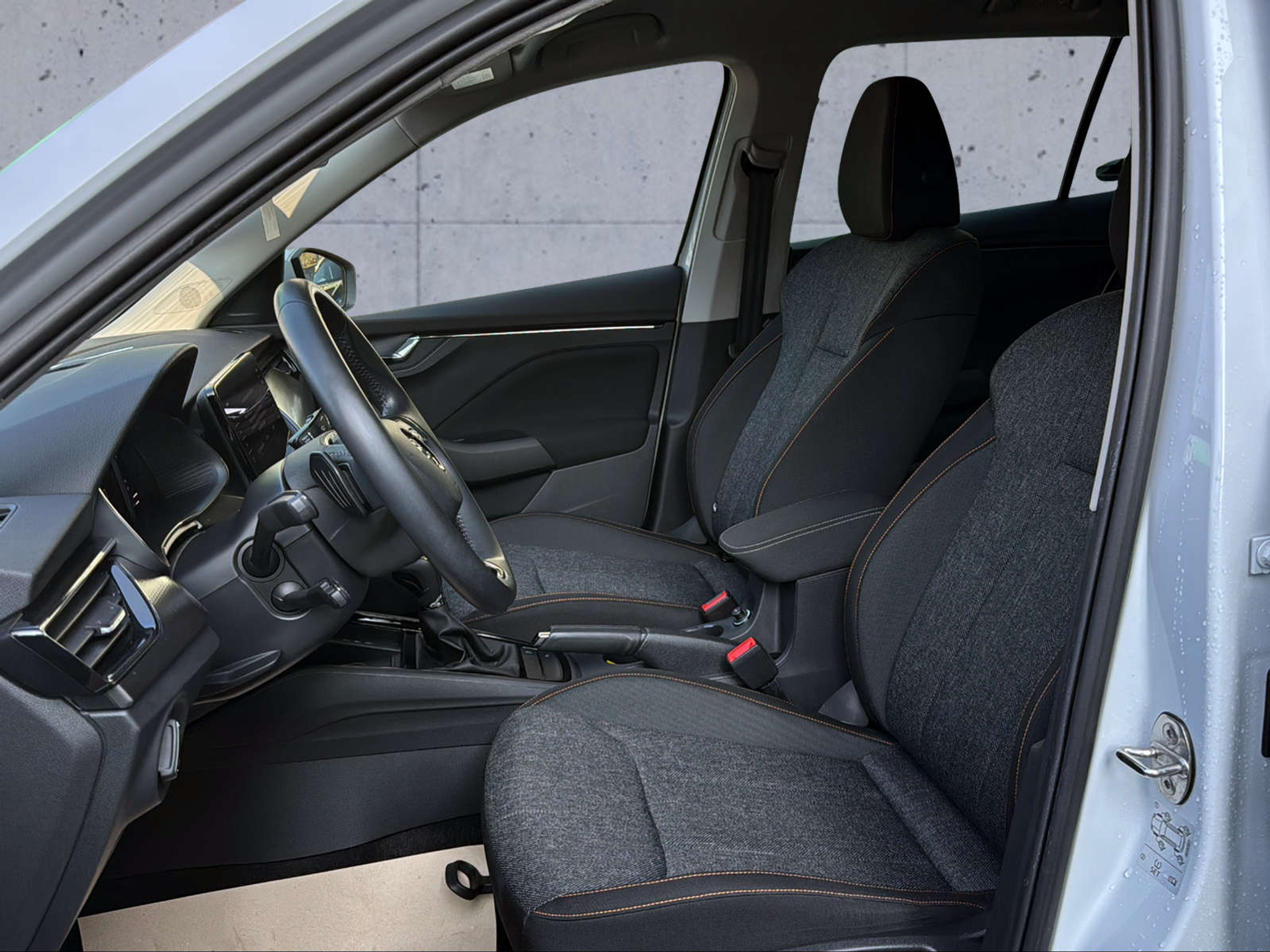 listing desktop thumbnail image 10