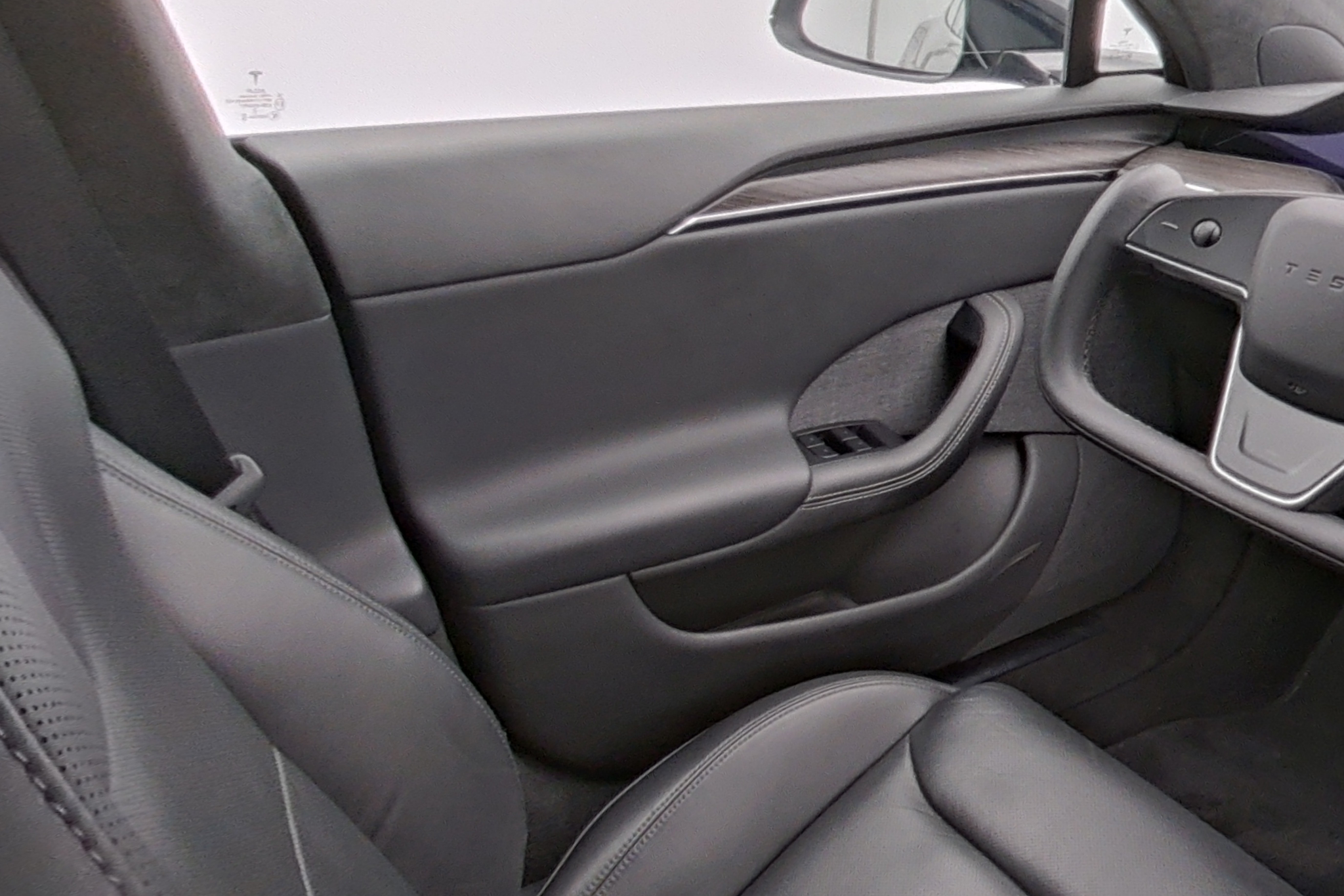 listing desktop thumbnail image 12