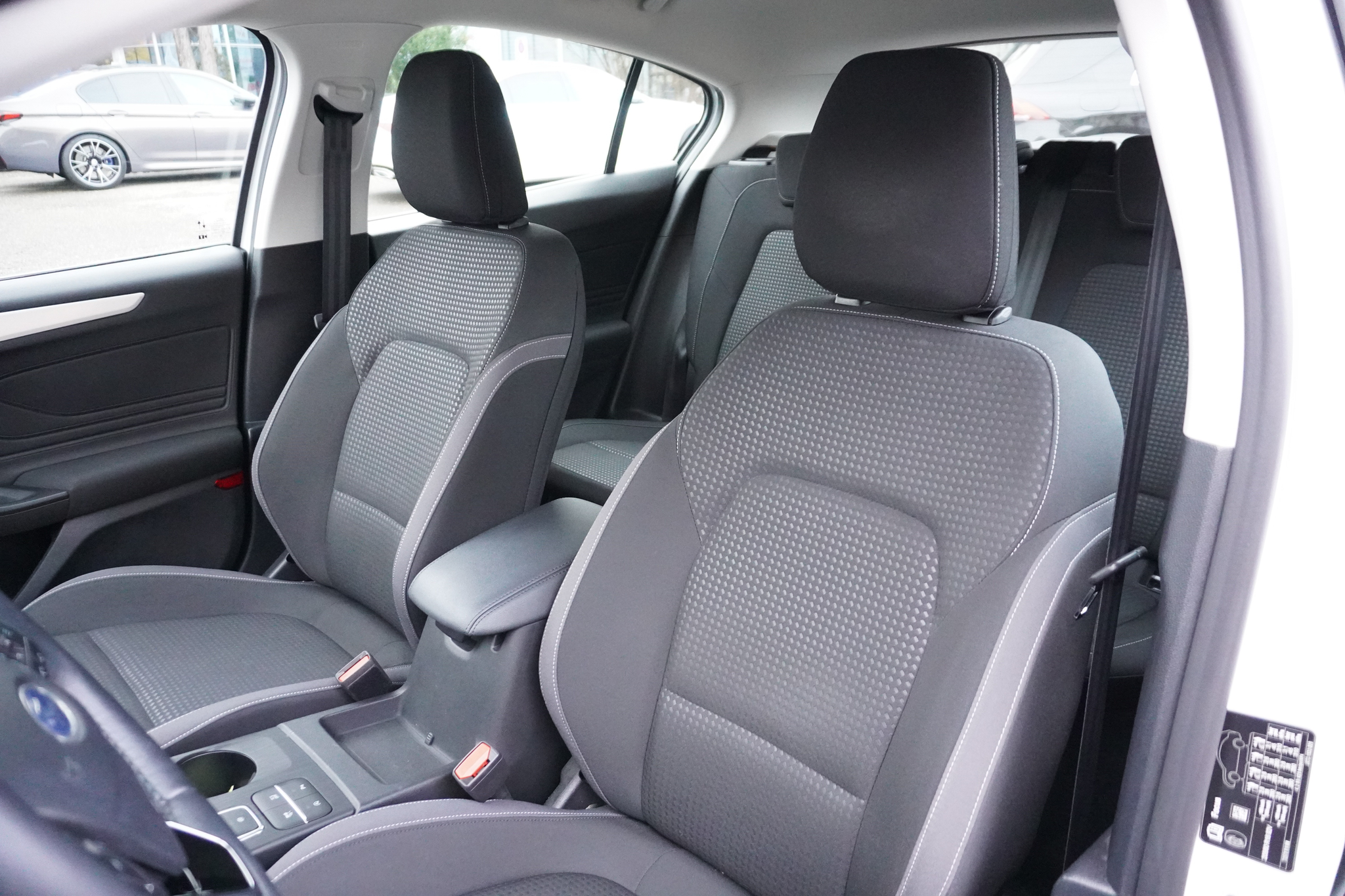 listing desktop thumbnail image 11