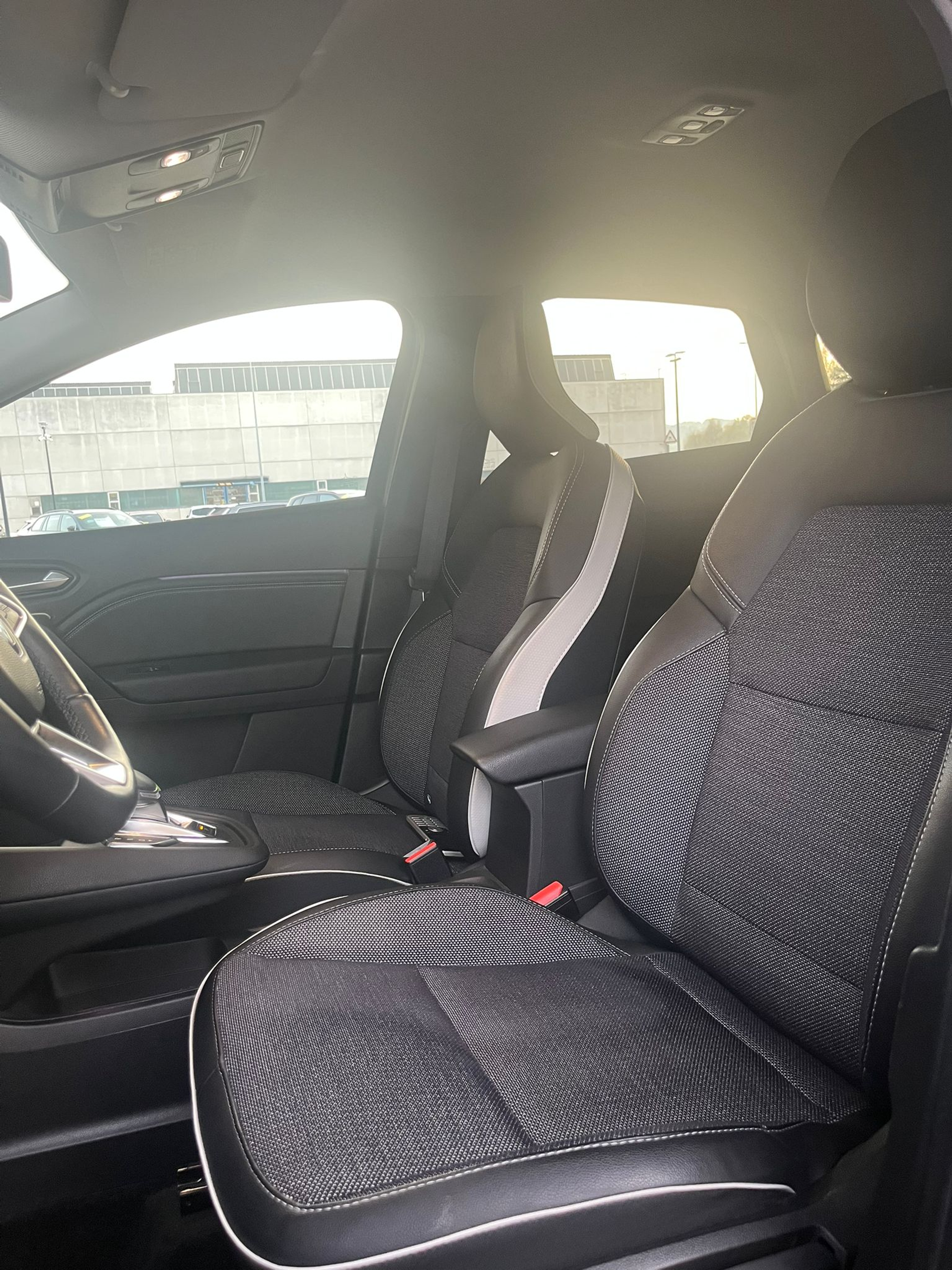 listing desktop thumbnail image 5