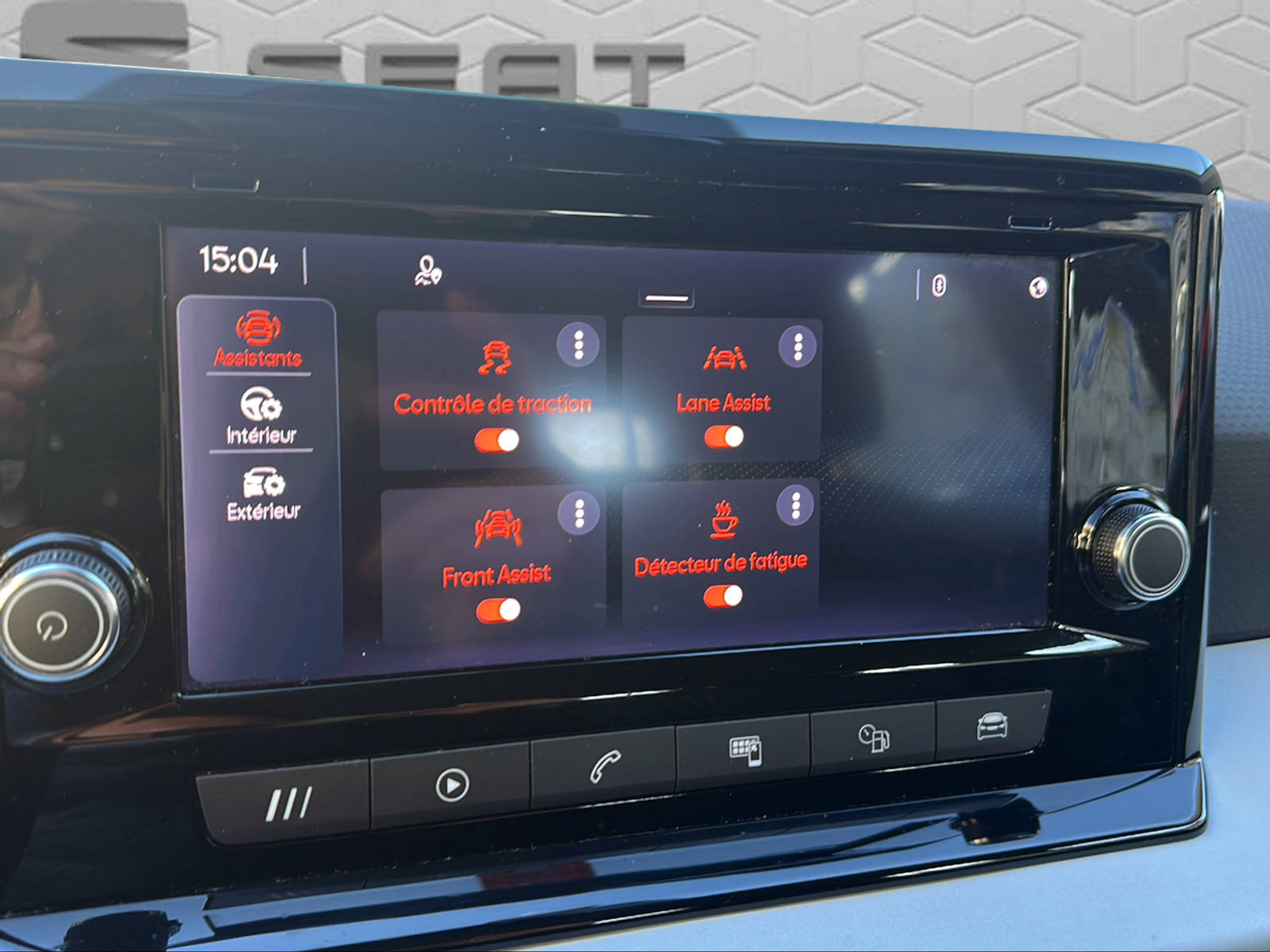 listing desktop thumbnail image 17