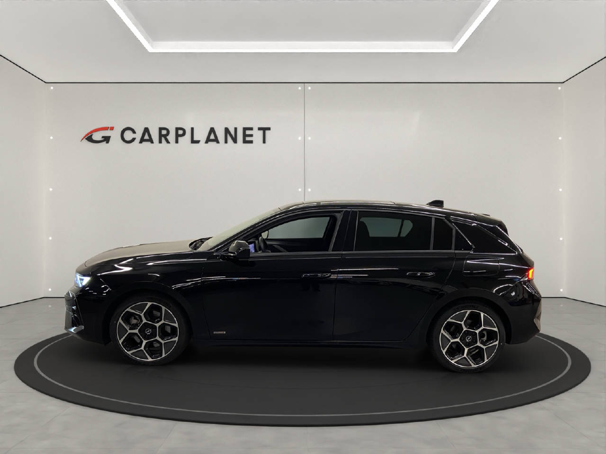 listing desktop thumbnail image 1