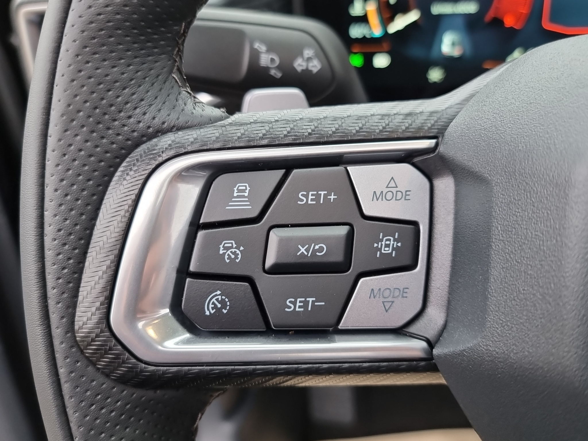 listing desktop thumbnail image 10