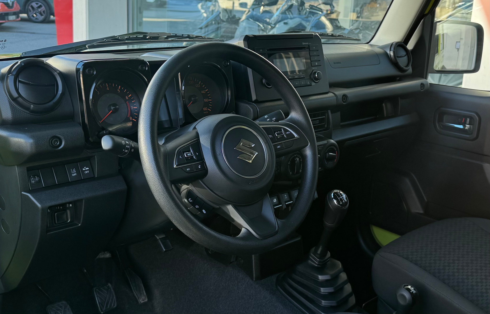 listing desktop thumbnail image 8