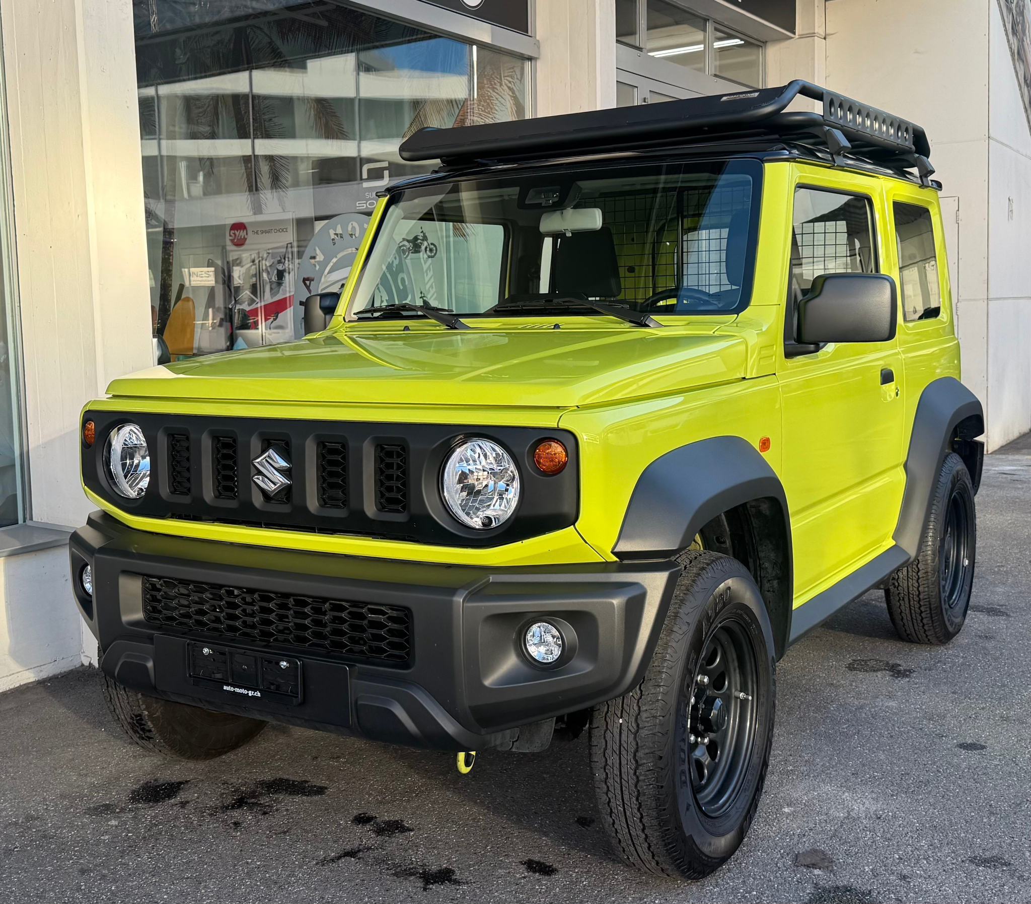 listing desktop thumbnail image 6