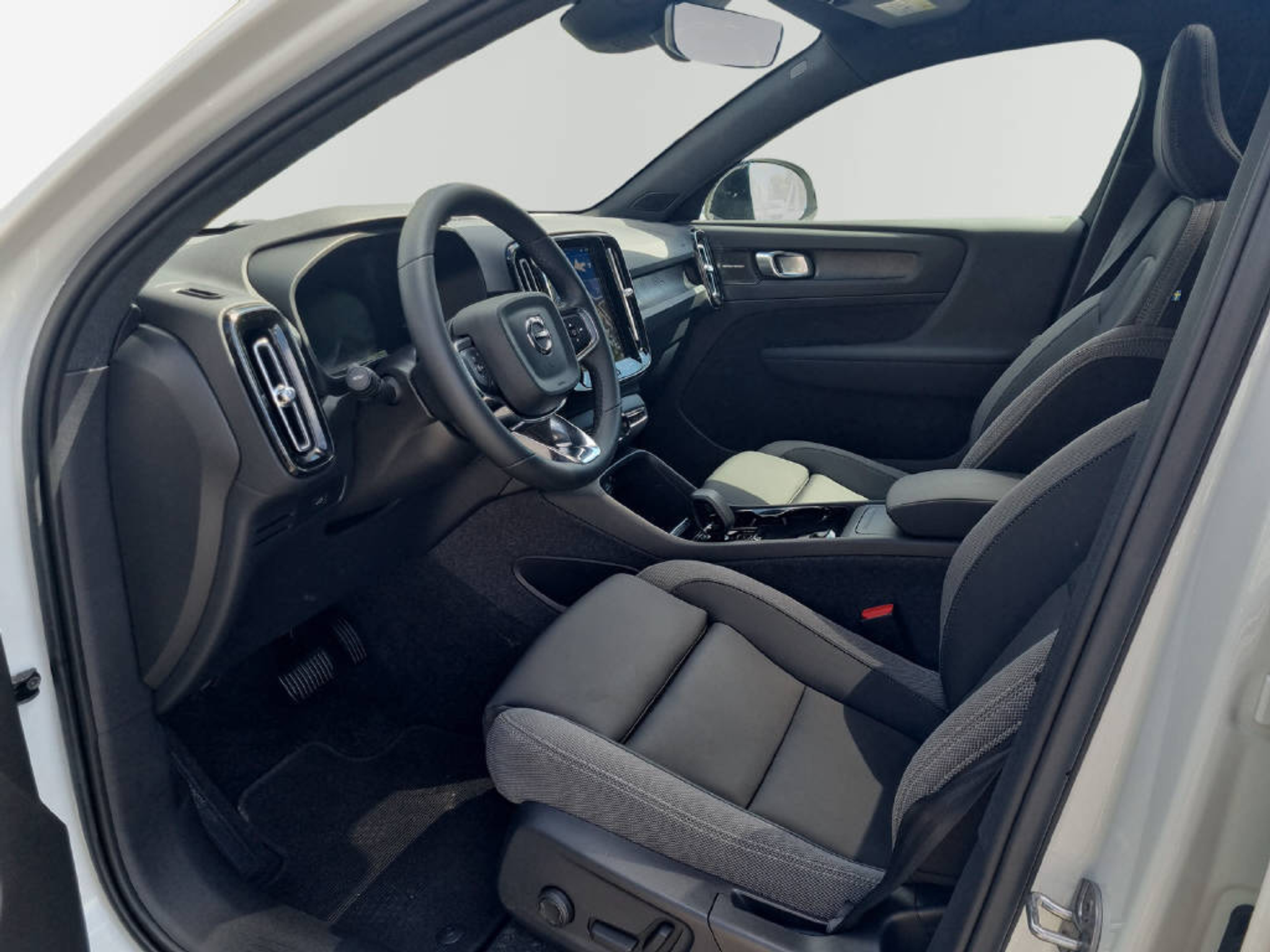 listing desktop thumbnail image 9