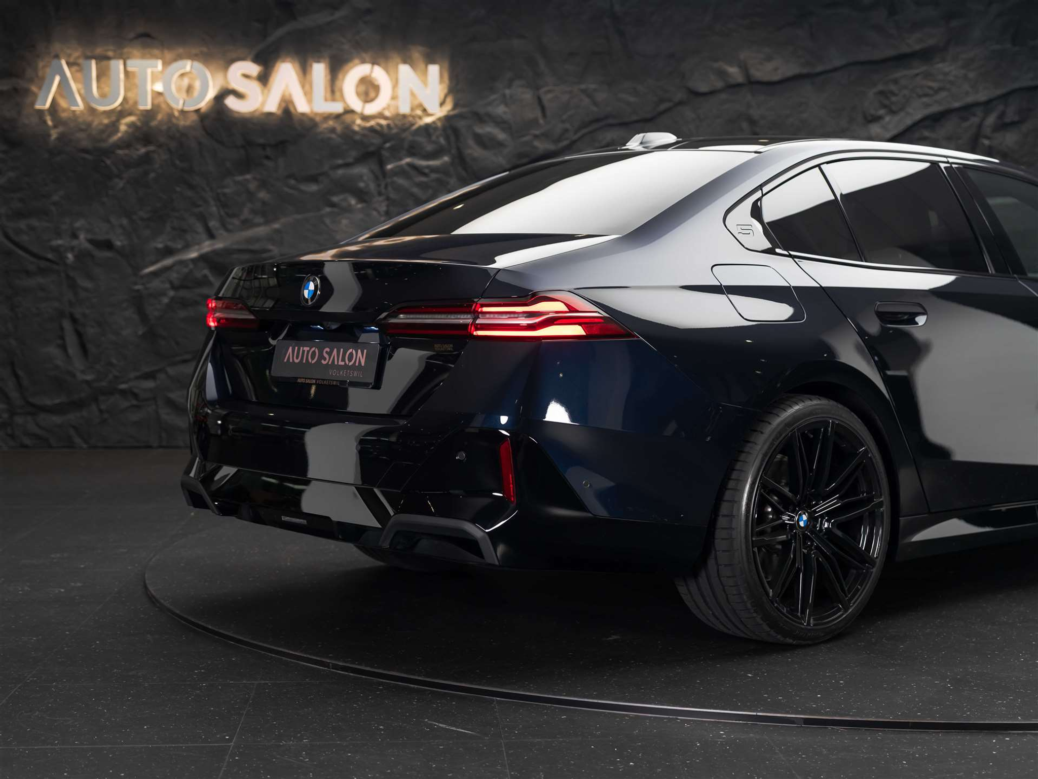 listing desktop thumbnail image 20