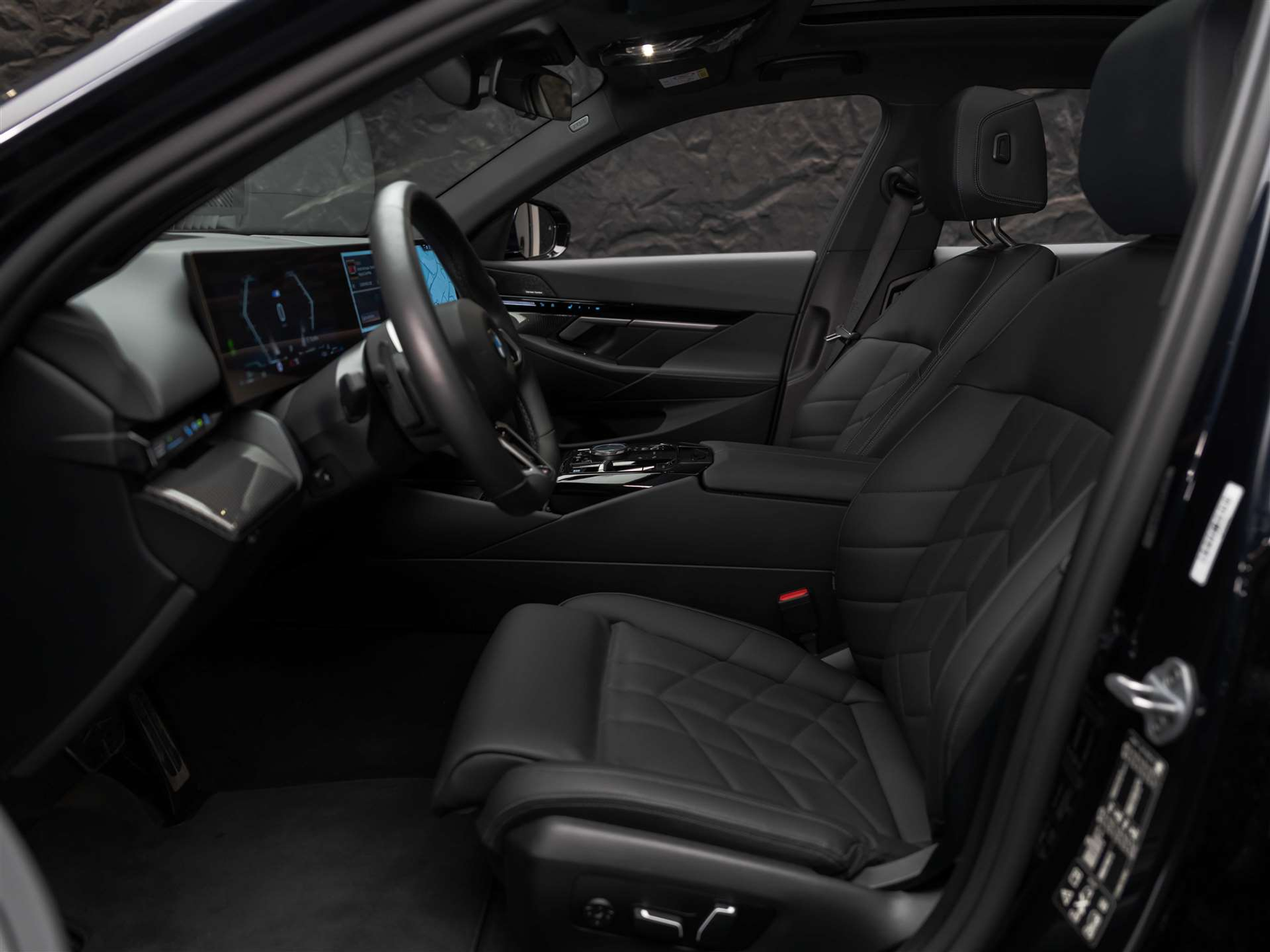 listing desktop thumbnail image 9