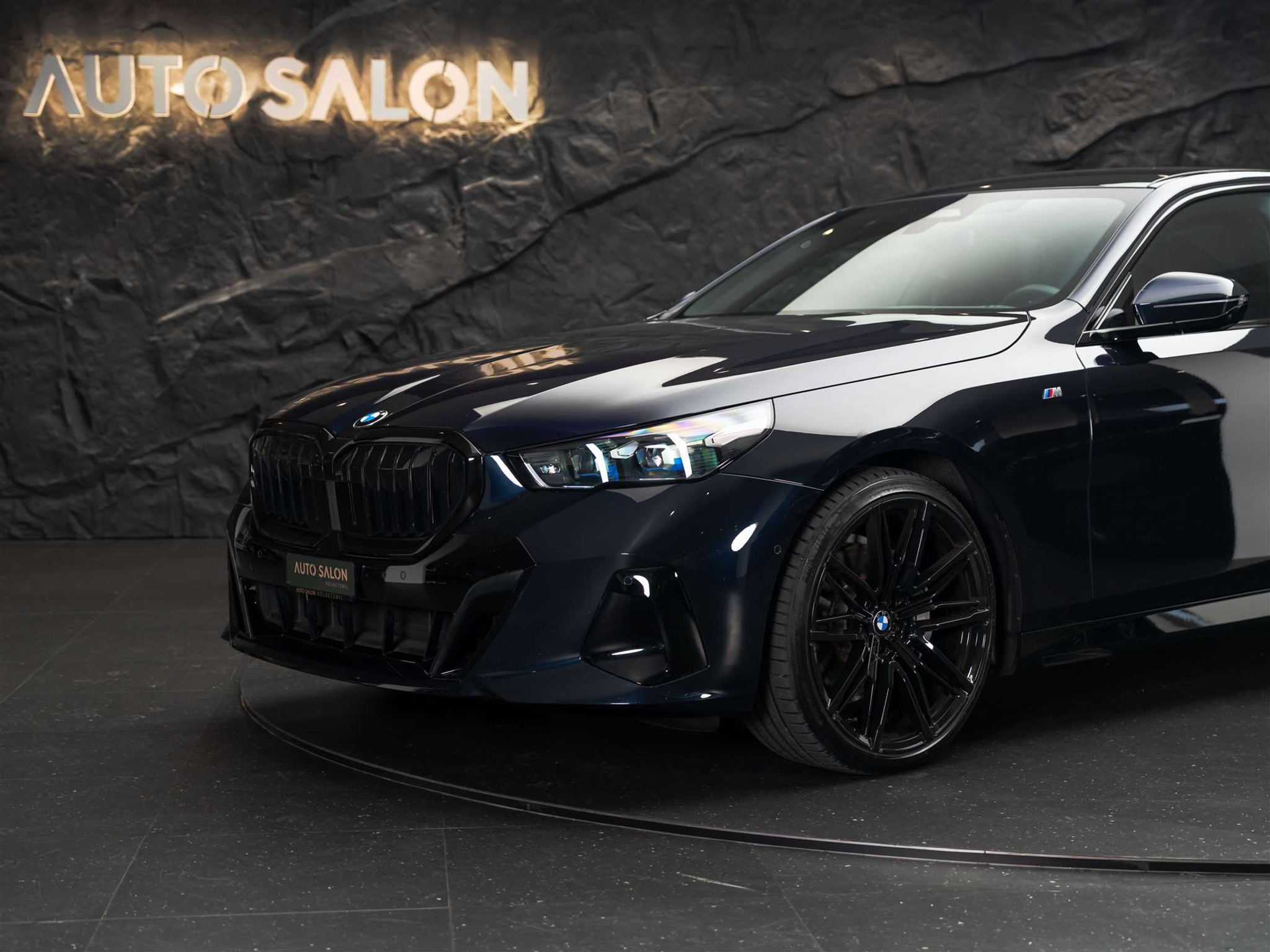 listing desktop thumbnail image 17