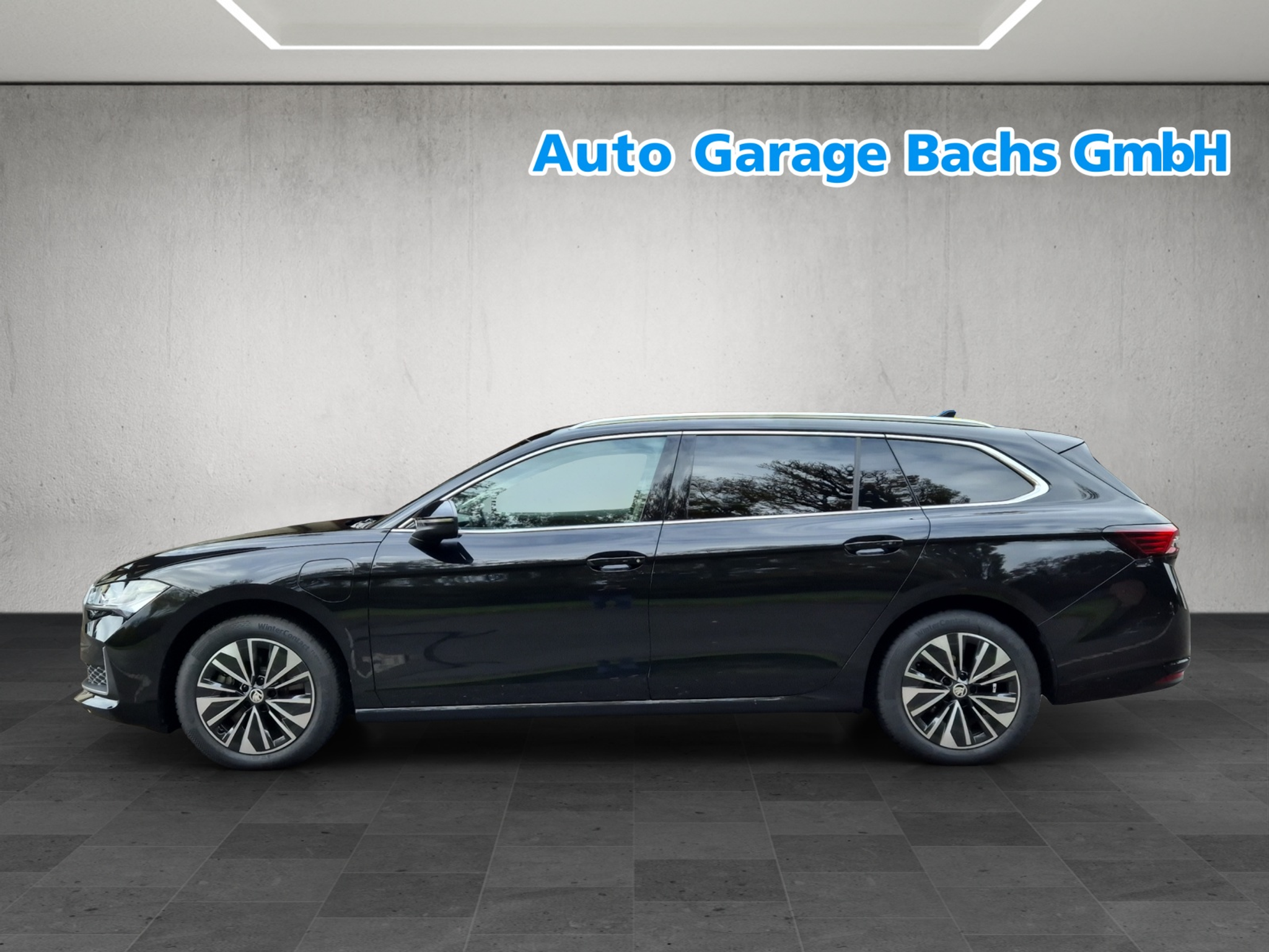 listing desktop thumbnail image 3