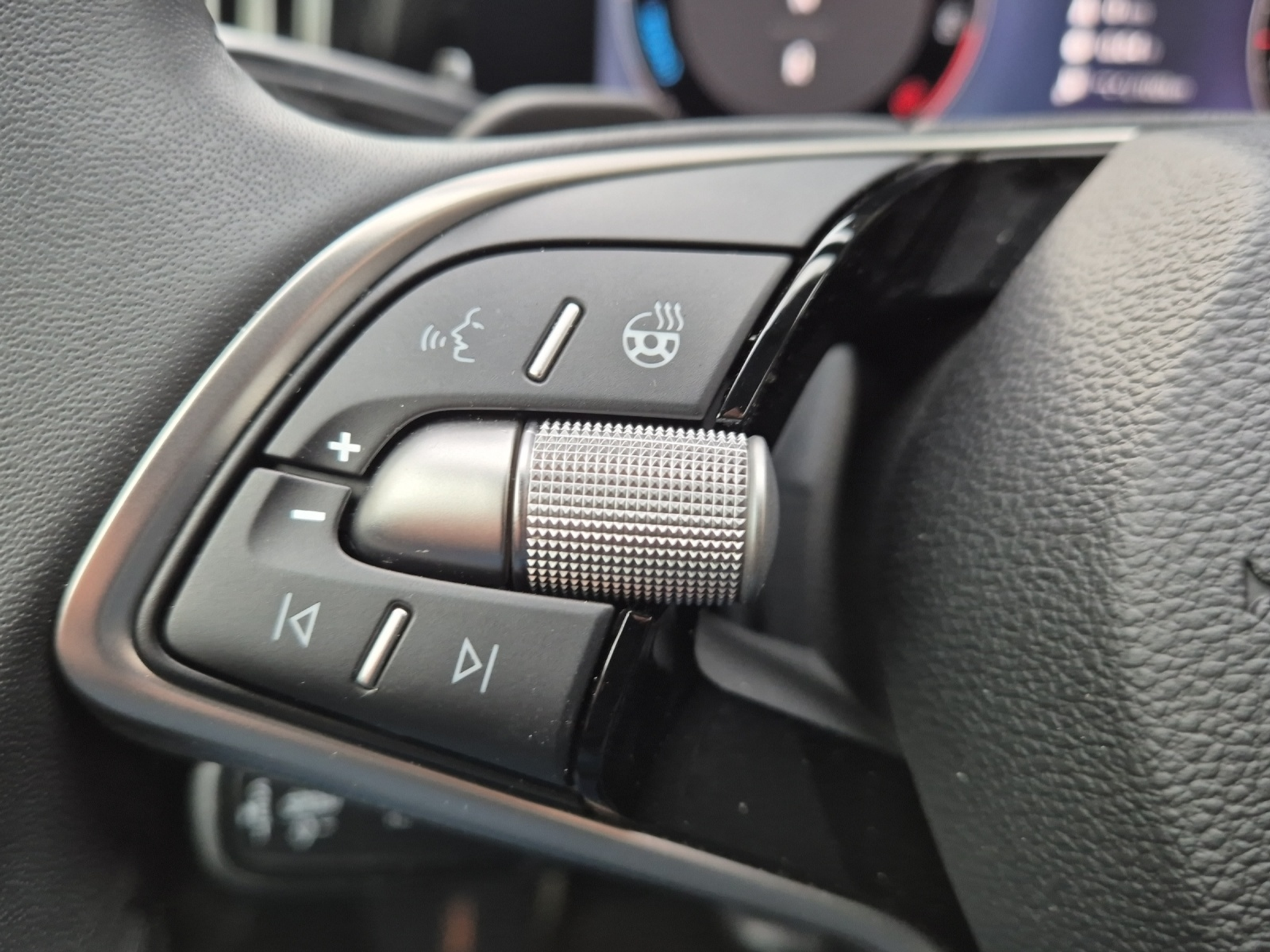 listing desktop thumbnail image 22