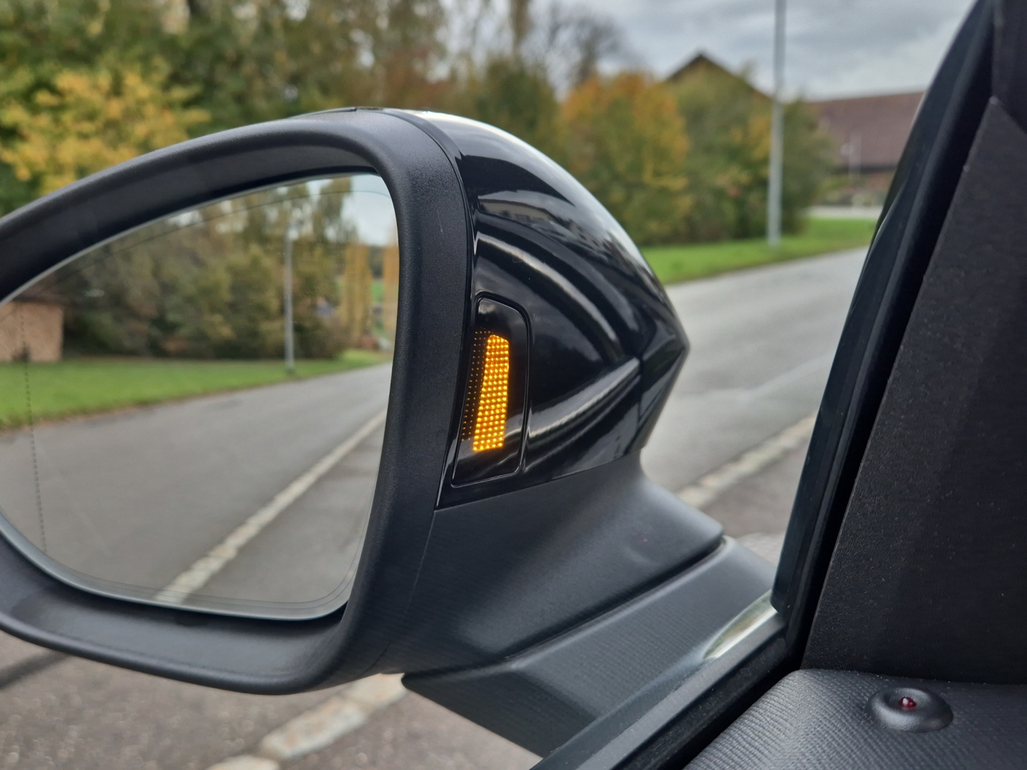 listing desktop thumbnail image 25