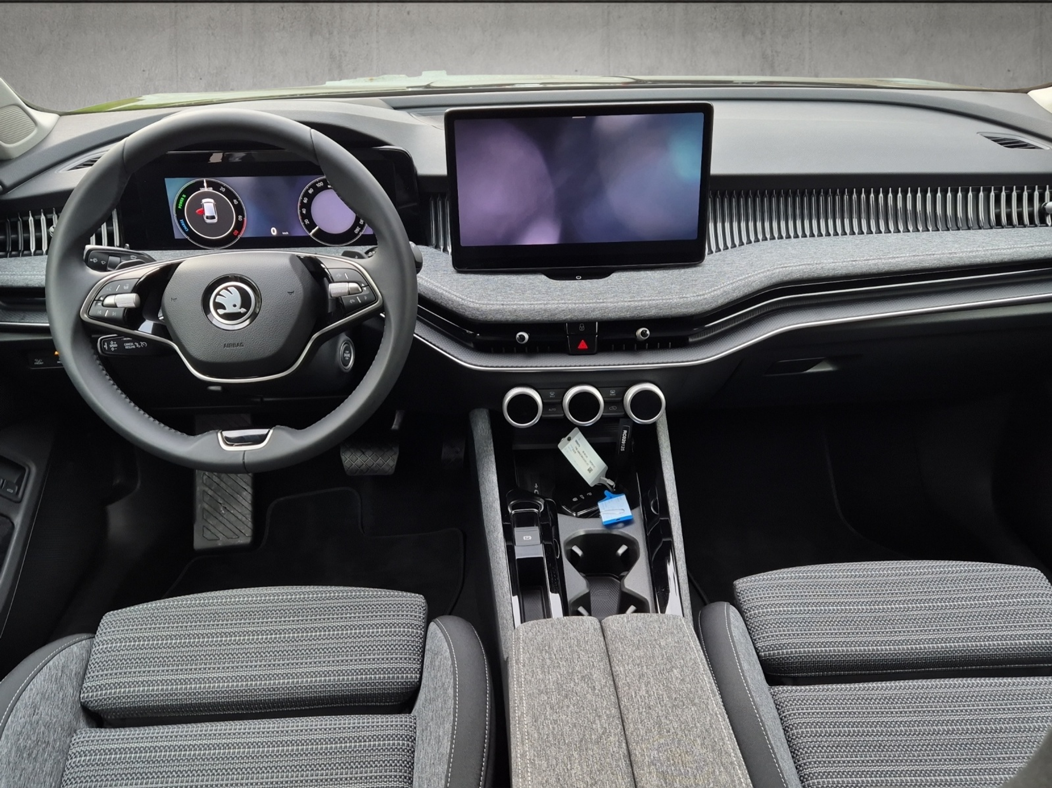 listing desktop thumbnail image 9