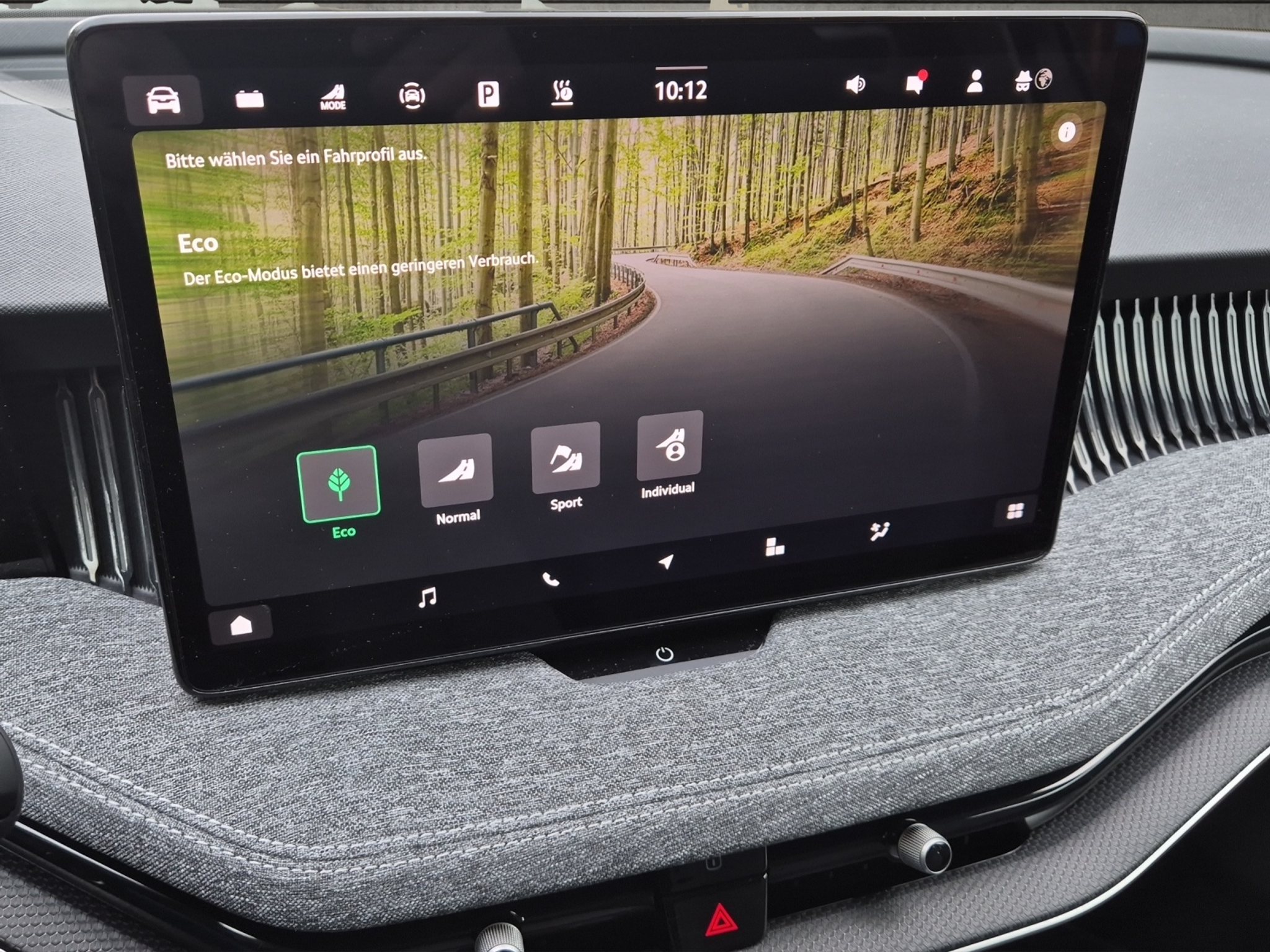 listing desktop thumbnail image 14