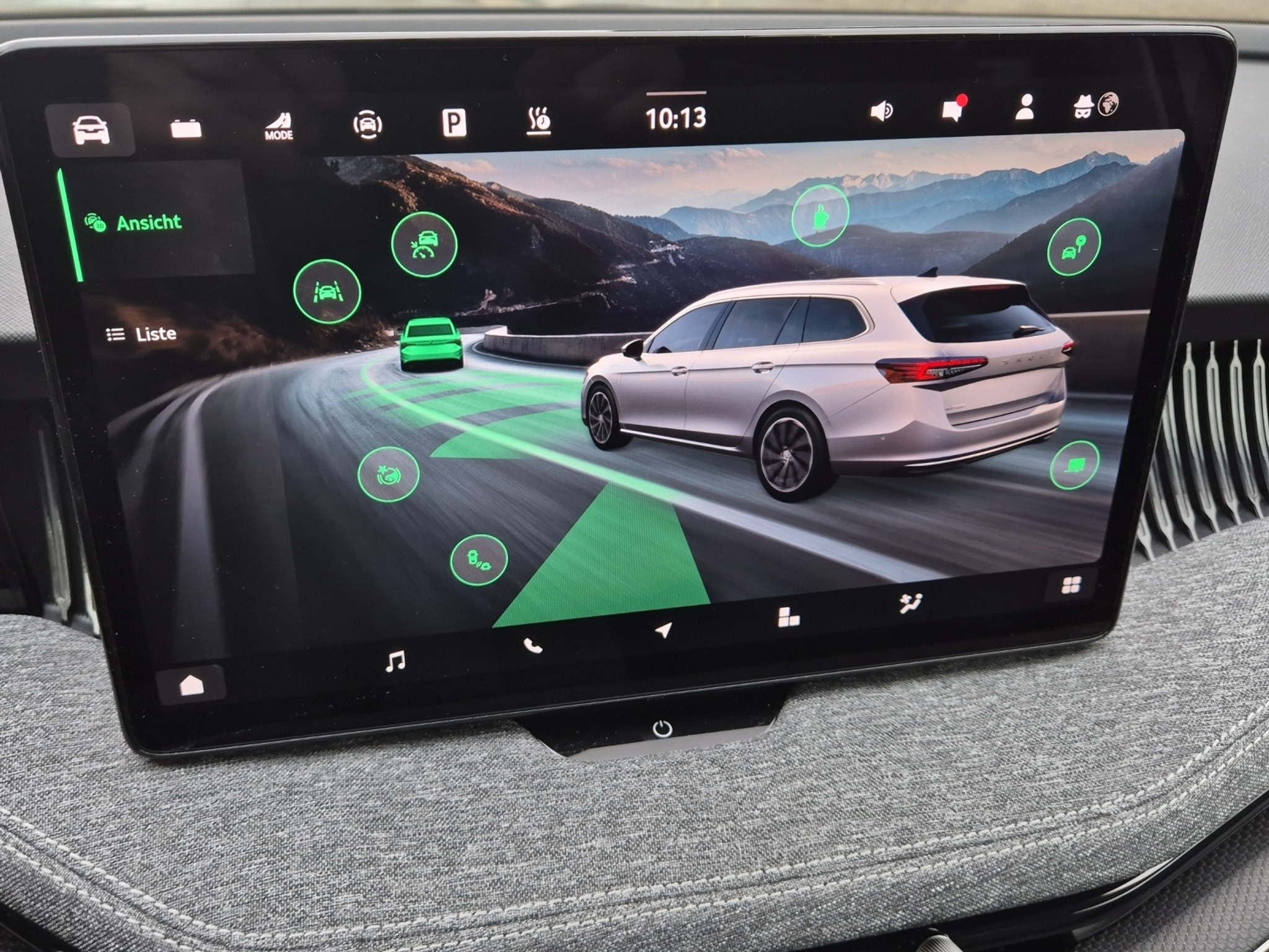 listing desktop thumbnail image 16