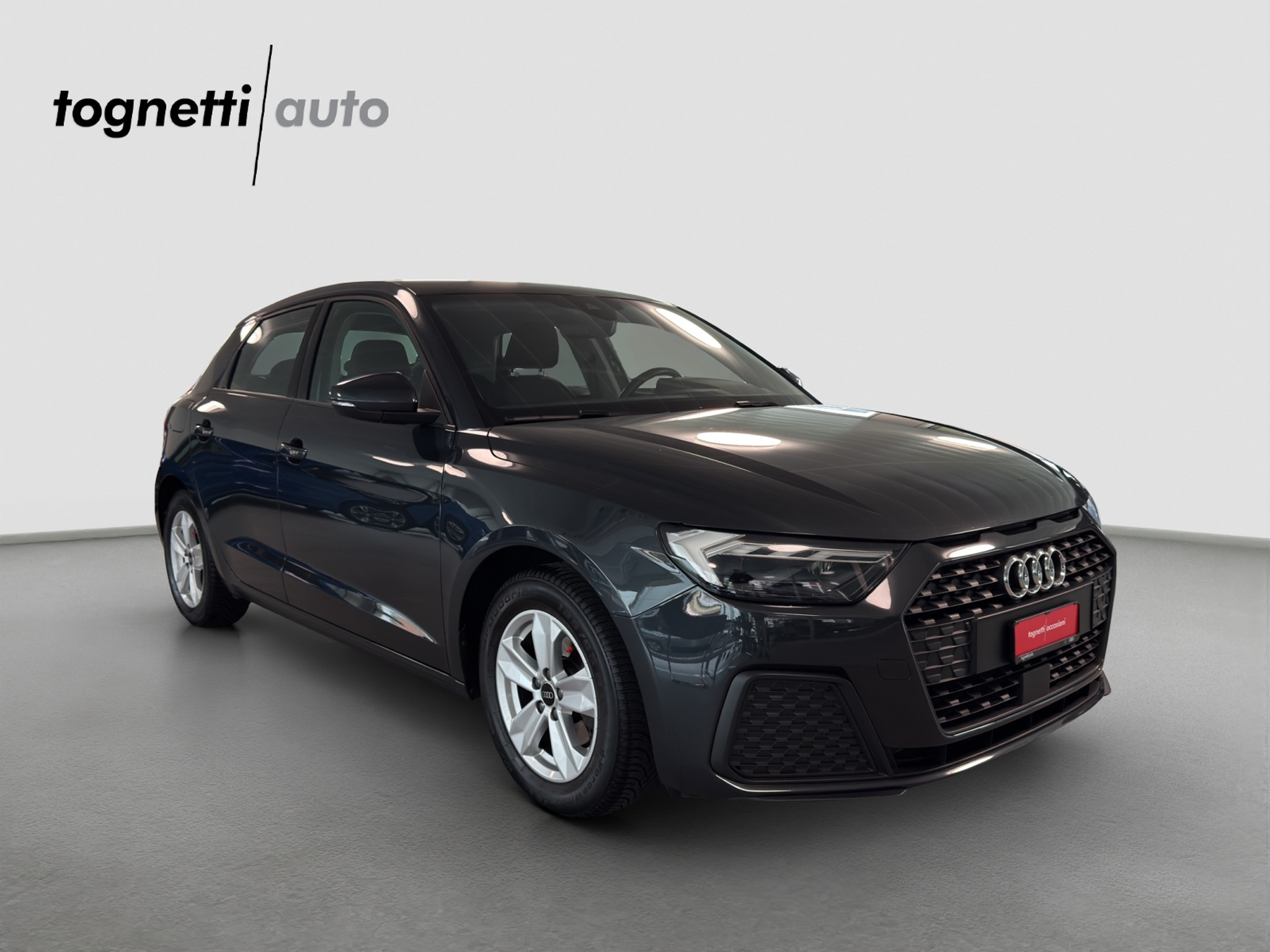 listing desktop thumbnail image 1