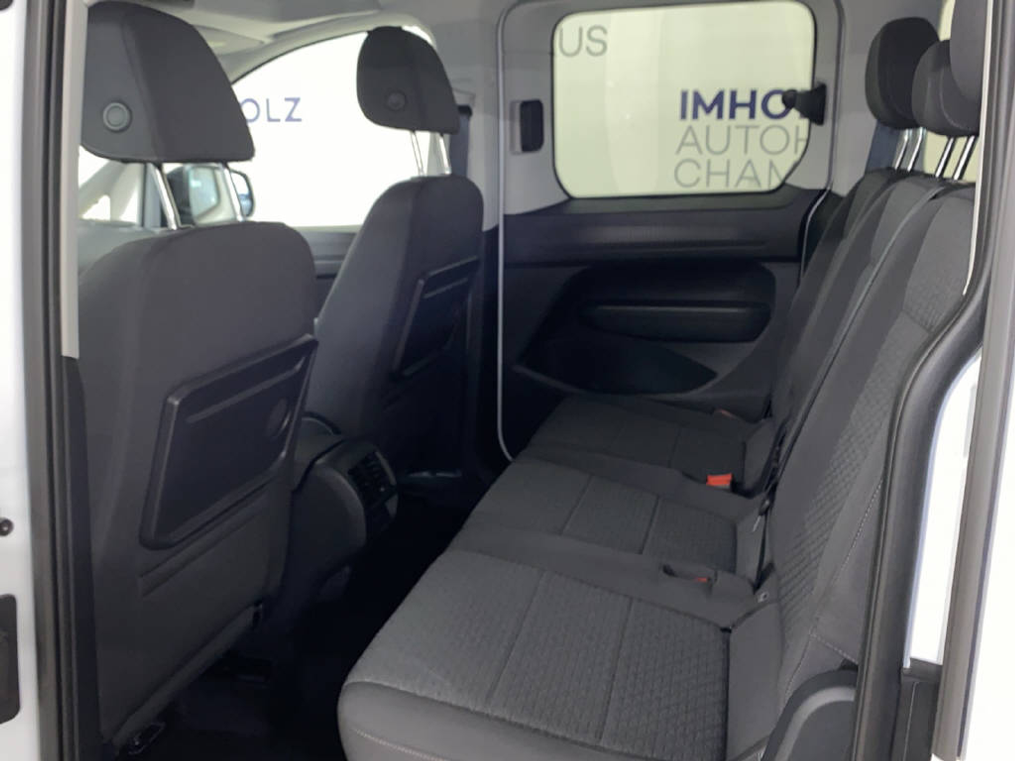 listing desktop thumbnail image 15